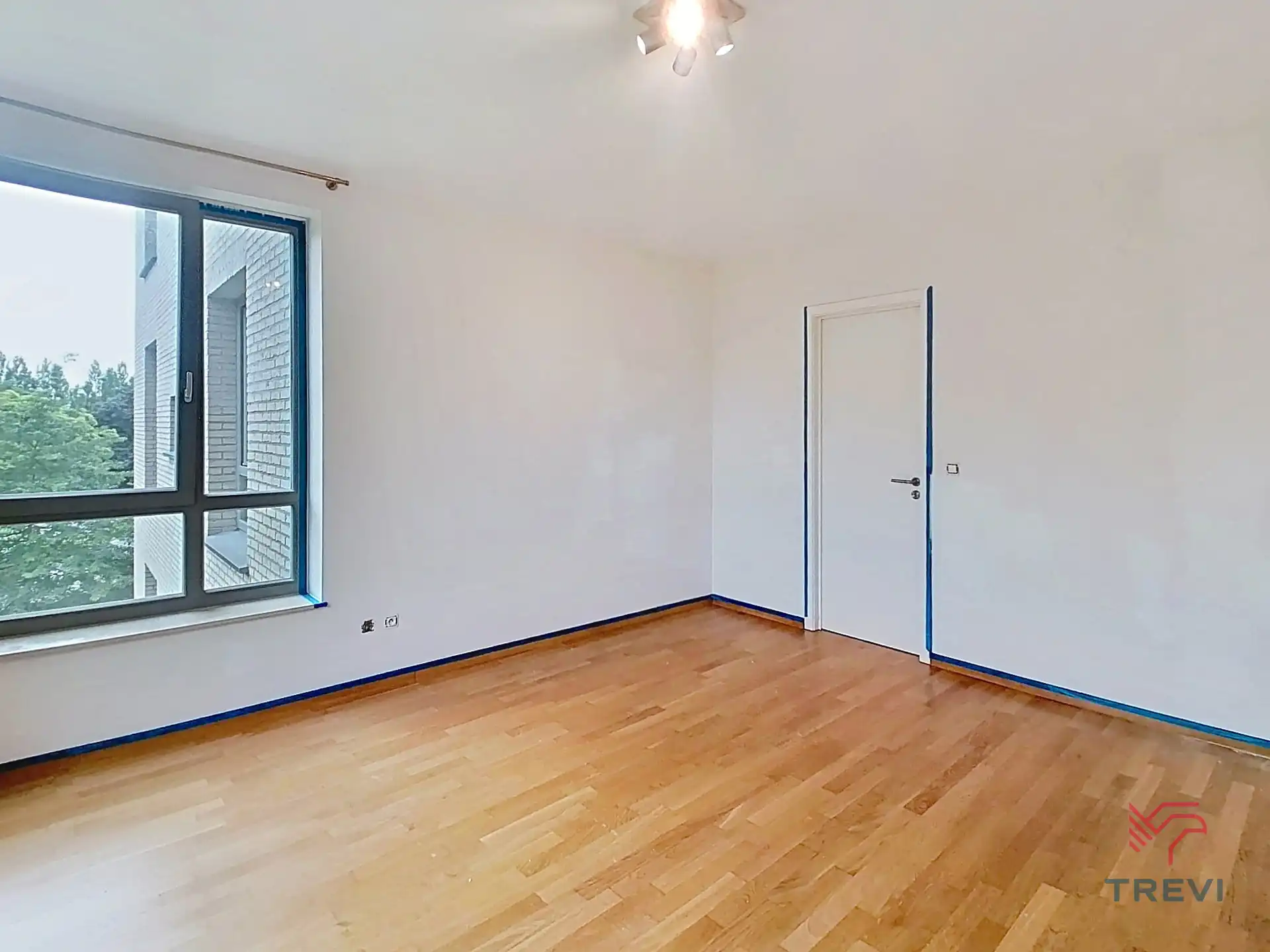 Mooi appartement met 2 slaapkamers + parkeerplaats foto 6