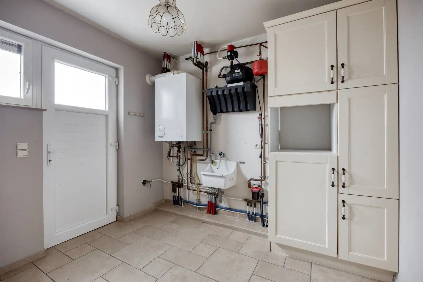 Ruime woning met groot zuidgericht terras en aangename tuin - EPC label B! foto 13