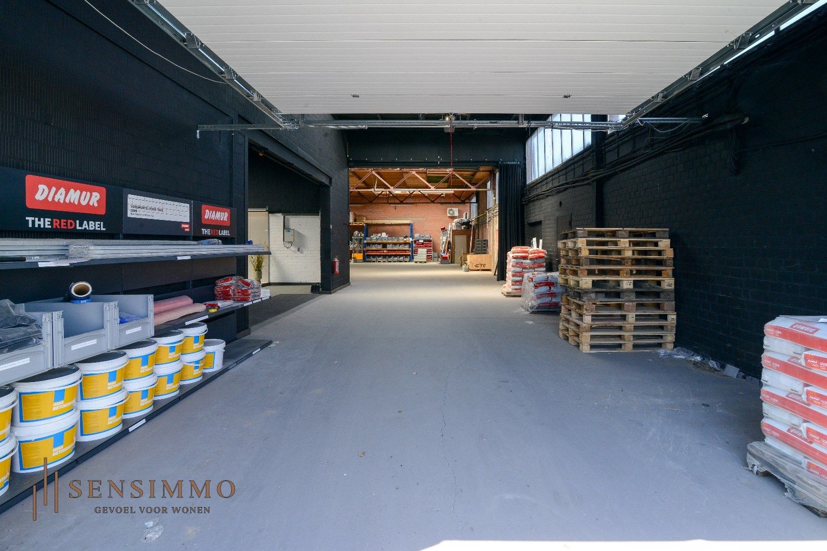 Ruime loods, geschikt voor vrachtwagengarage, op industriezone in Houthalen-Helchteren foto 6