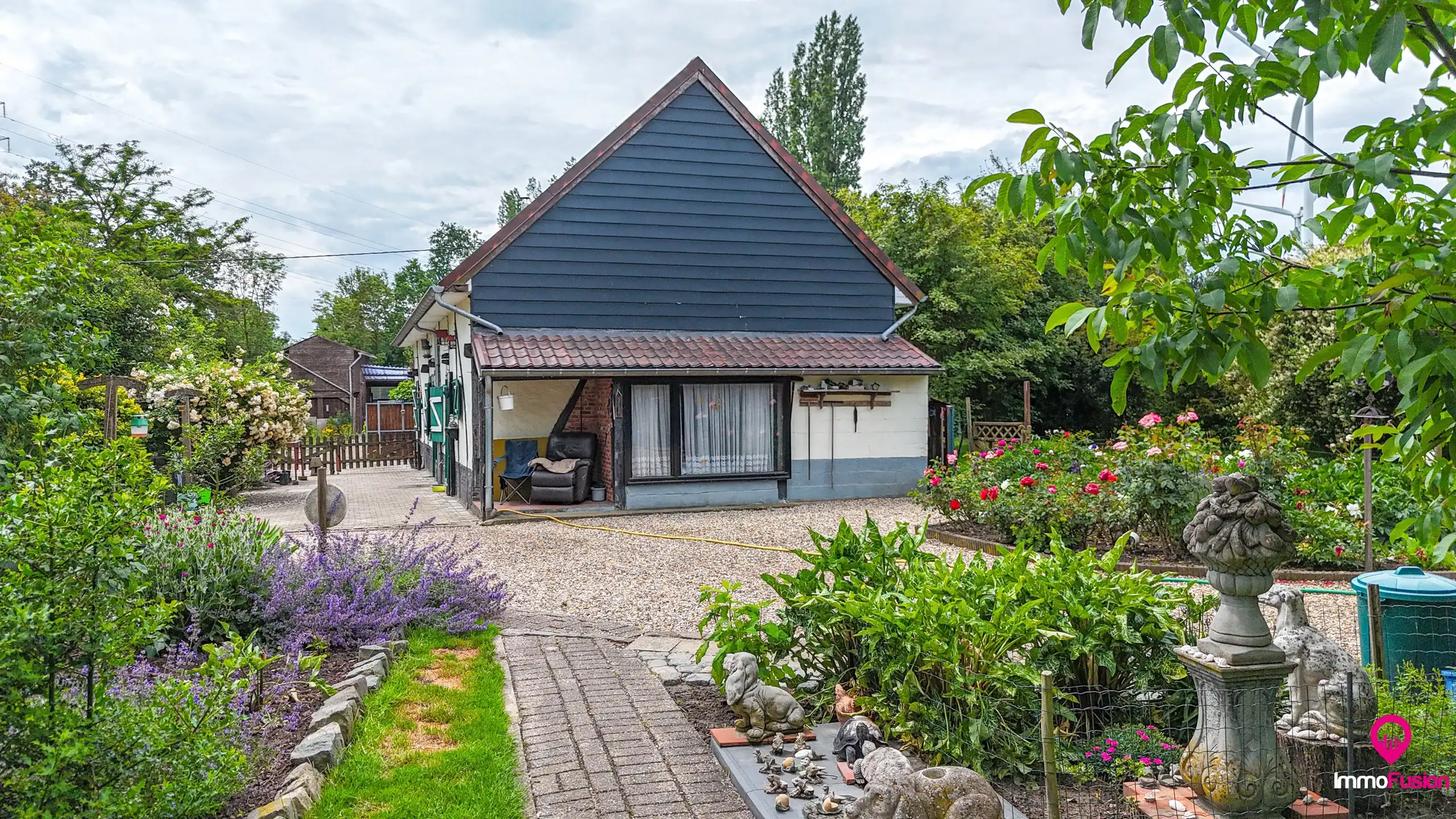 Charmante woning met 2 slpks op prachtig perceel van 68 are! foto 50
