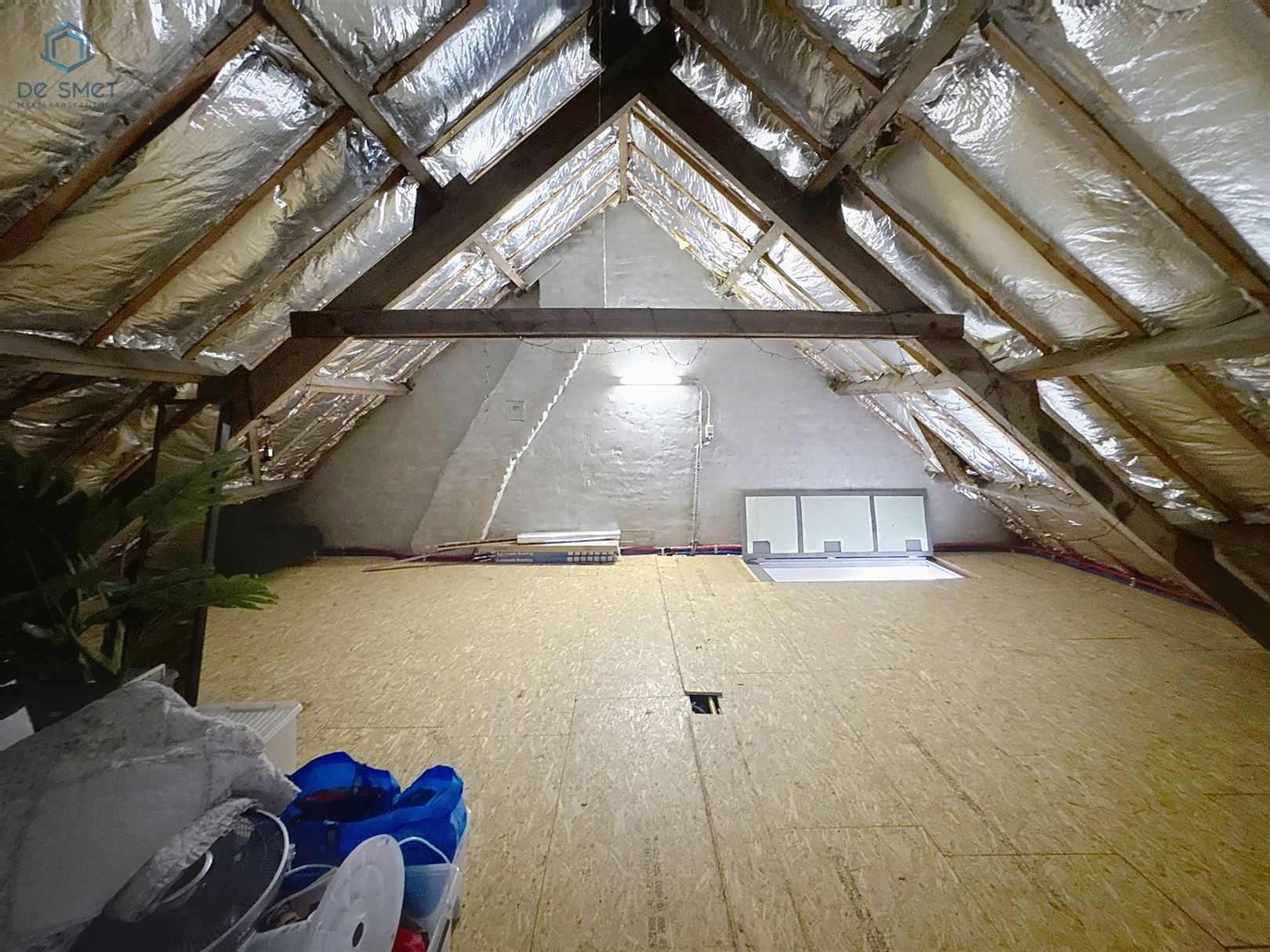 Instapklare gezinswoning met 3 slaapkamers, ruime garage en tuin in Smeerebbe-Vloerzegem foto 26
