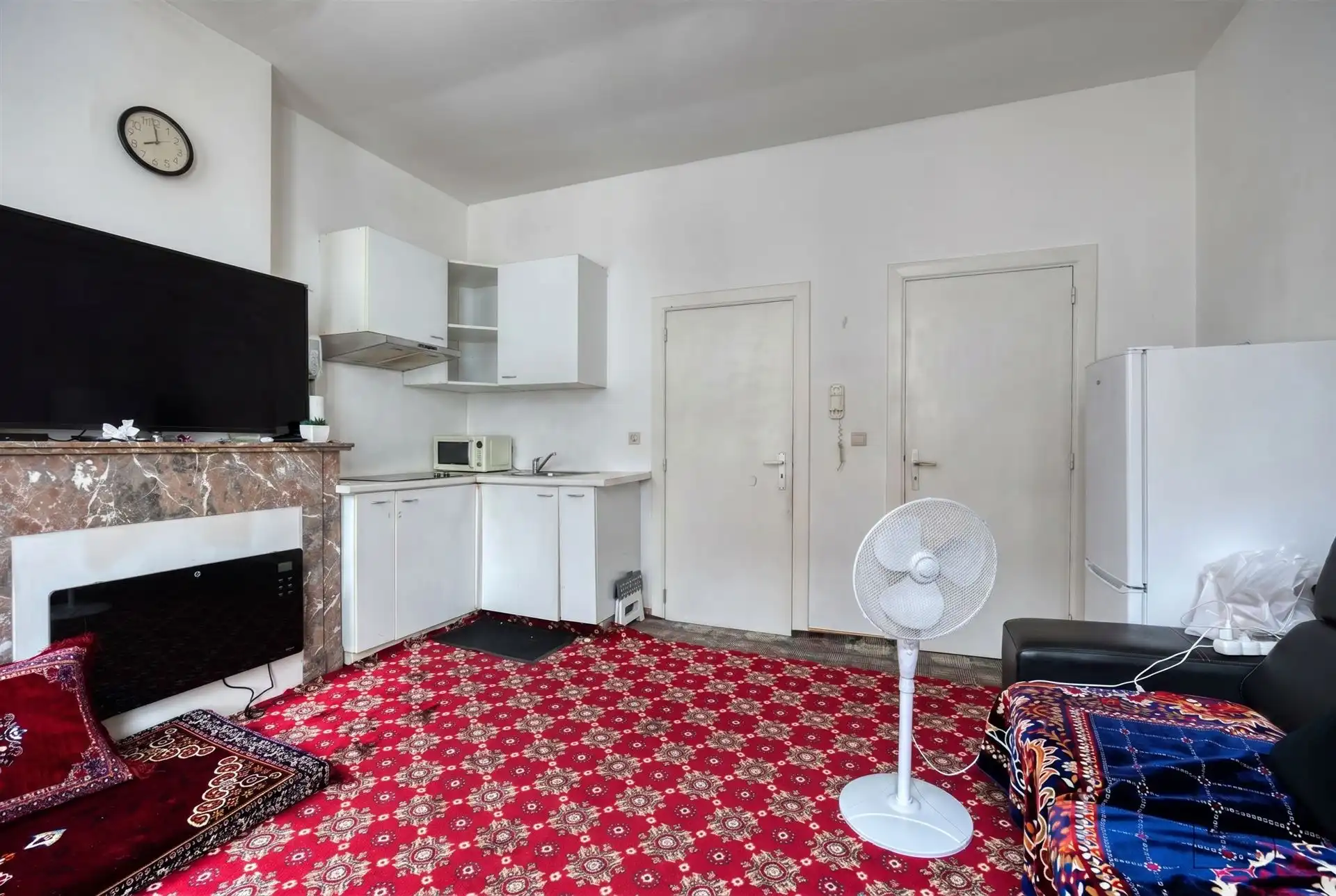 Ruime woning, momenteel ingericht als 4 studio's! foto 11