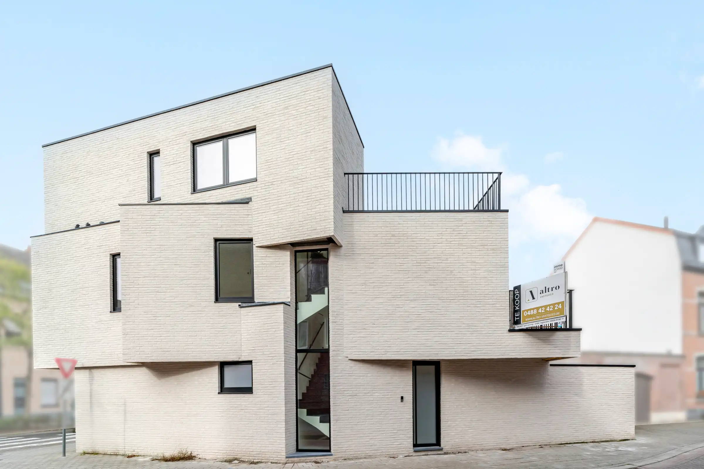 MODERNE (NIEUWBOUW) WONING – LICHT EN ENERGIEZUINIG foto 2