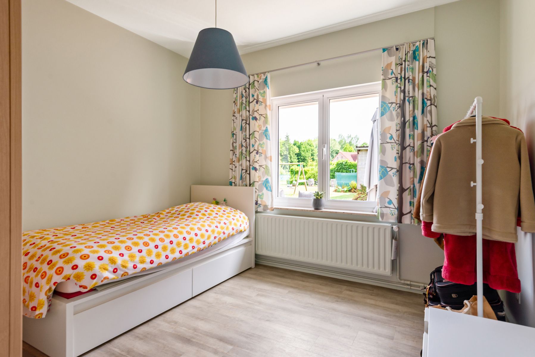 Instapklare villa/bungalow met aansluitend kantoorruimte/handelsgelijkvloers op ruim perceel! foto 9