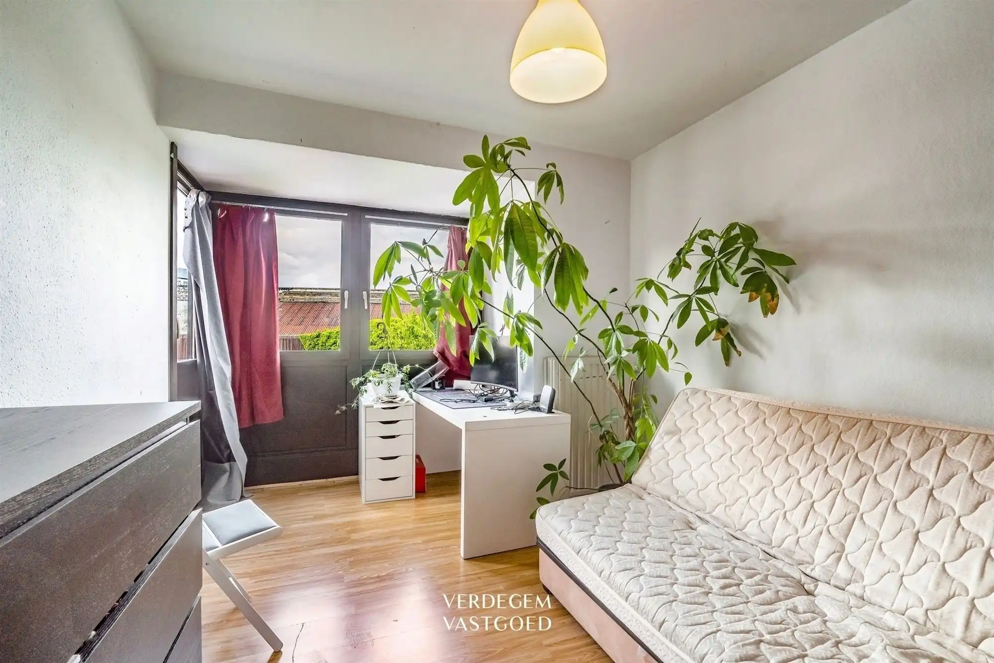 Leuk appartement op topligging met 2 slaapkamers, berging en terras foto 6