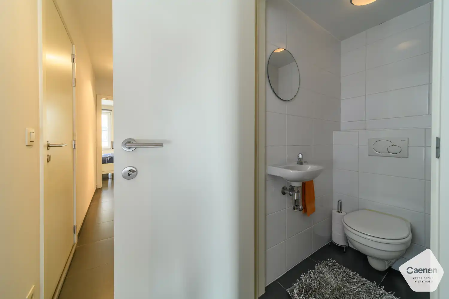 Instapklaar 2-slaapkamerappartement met zuidgericht terras nabij zee foto 8