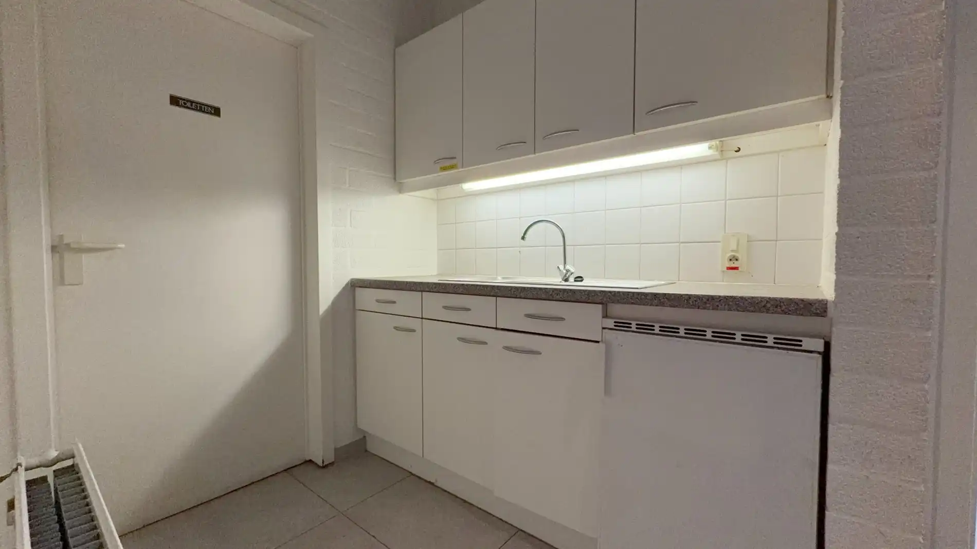 Budgetvriendelijke kantoren te huur in haven van Gent foto 5
