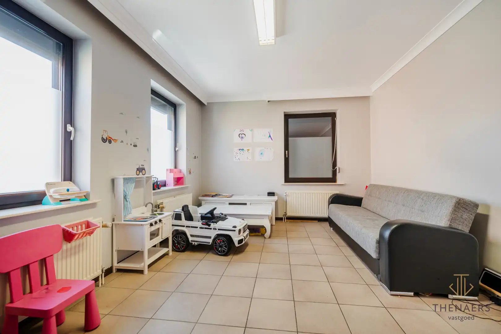 Ruime woning met tal van mogelijkheden op een strategische locatie in Sint-Truiden. foto 12