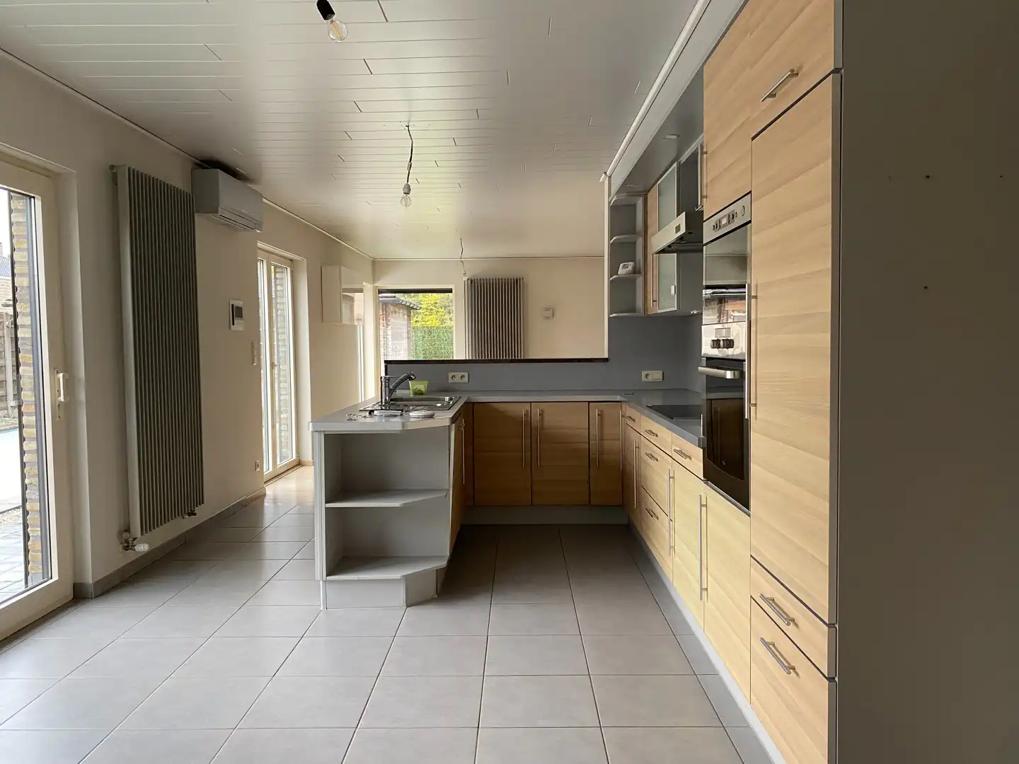 Ruime villa met tuin en zwembad op rustige ligging in Eeklo foto 5