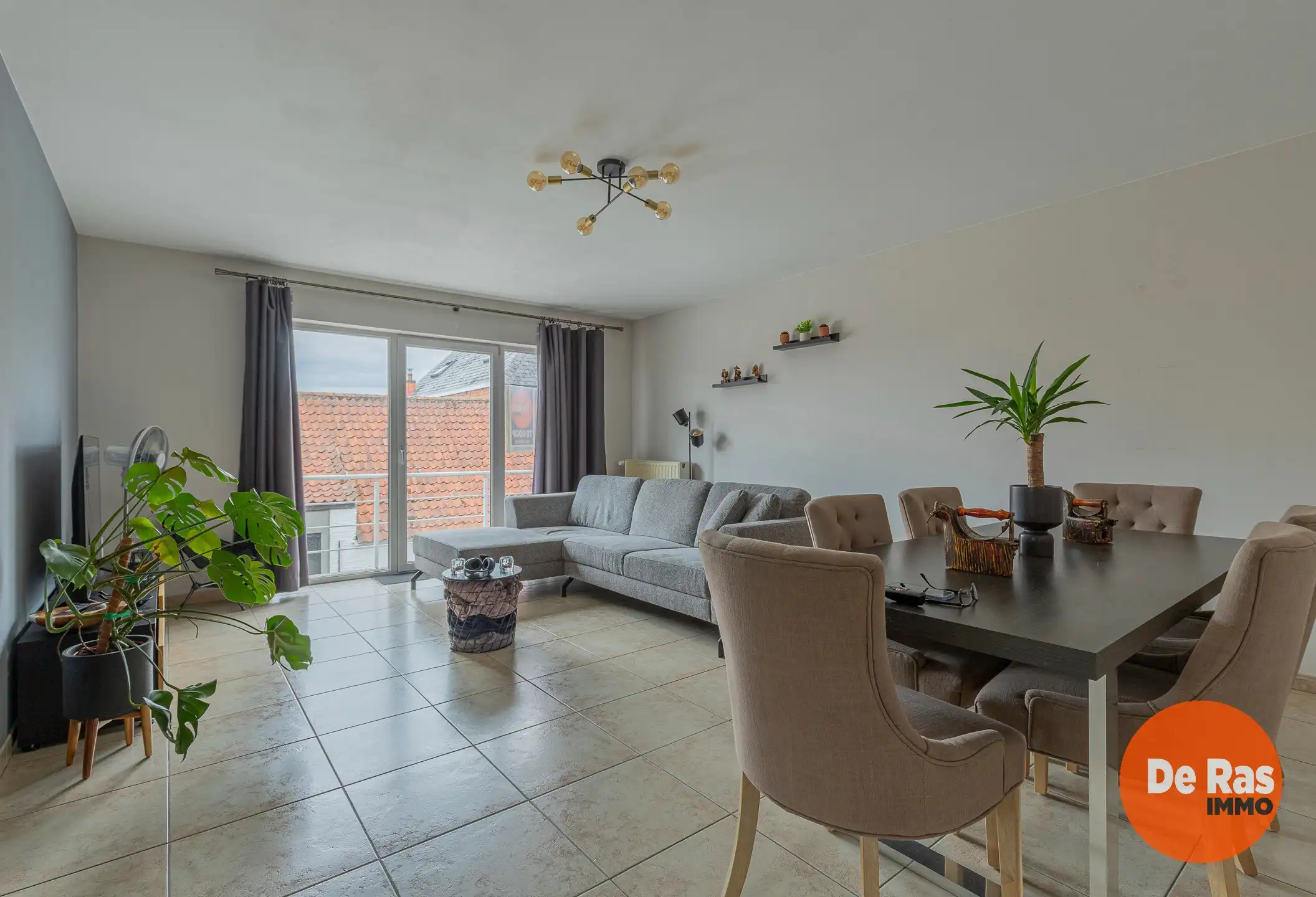 UITBERGEN - Instapklaar éénslaapkamerappartement met carport foto 4