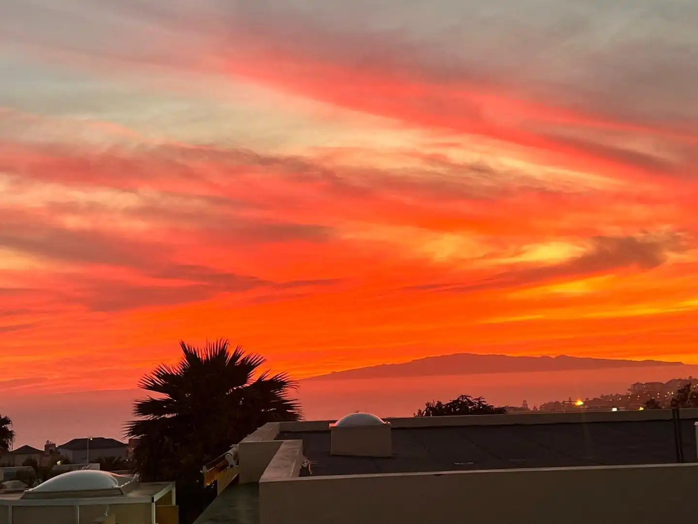 Vrijstaande villa in exclusieve wijk foto 14