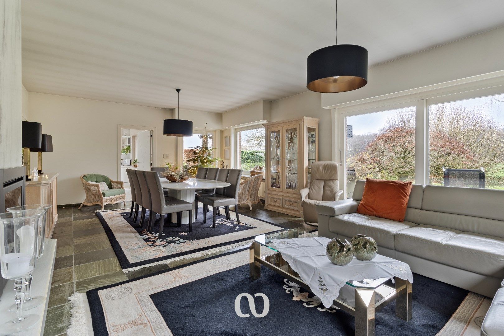 Subliem gelegen villa met prachtig zicht foto 6