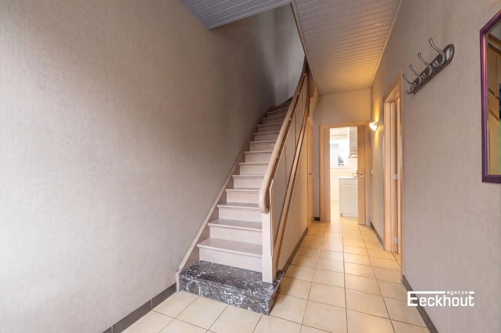 Instapklare woning met zonnige tuin op zeer gunstige ligging! foto 21