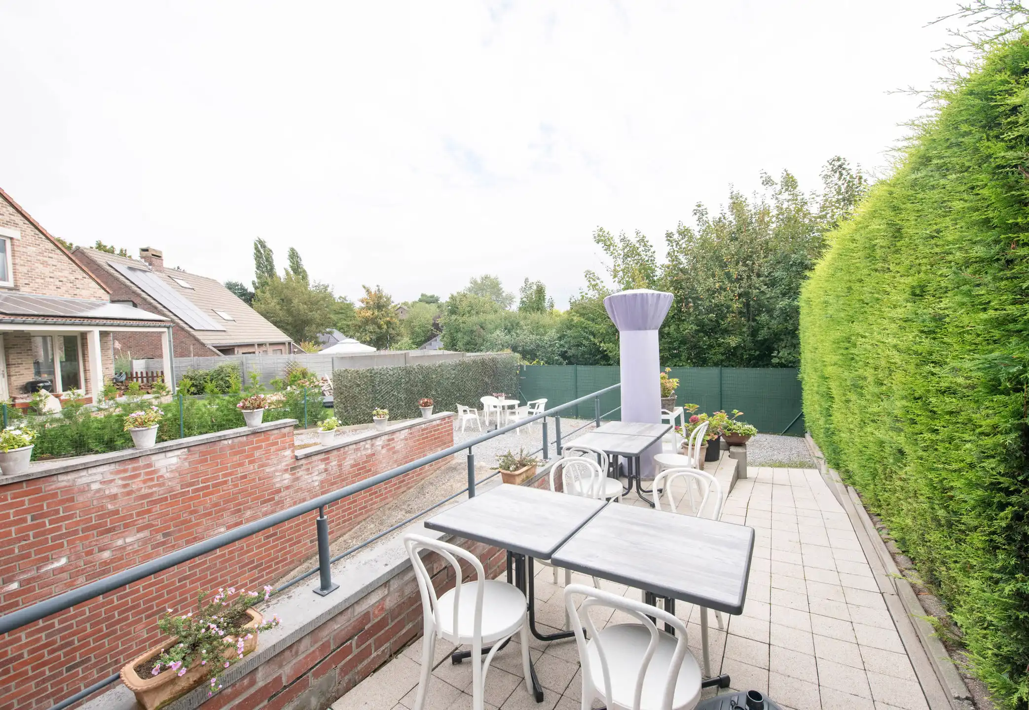 Gelijkvloerse woning met inpandige garage  foto 12