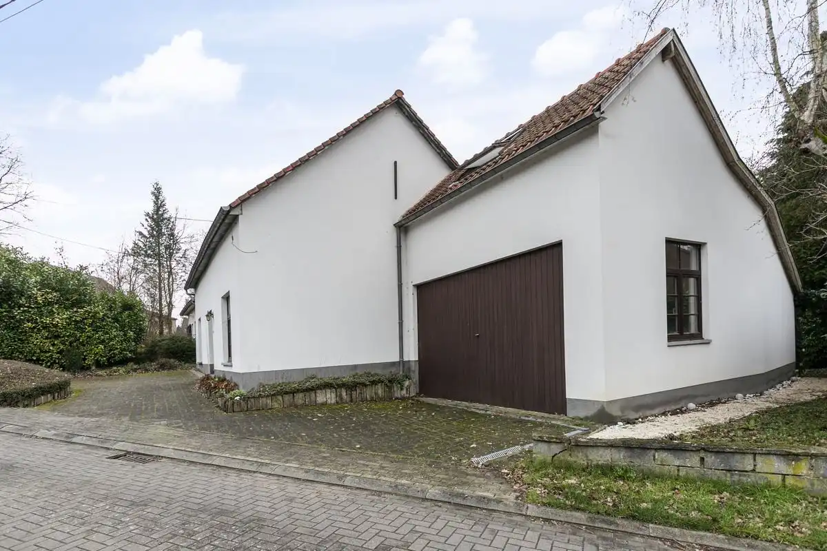 Rustig gelegen woning met prachtige tuin en 5 slaapkamers op 15 min van Leuven en Brussel. foto 7