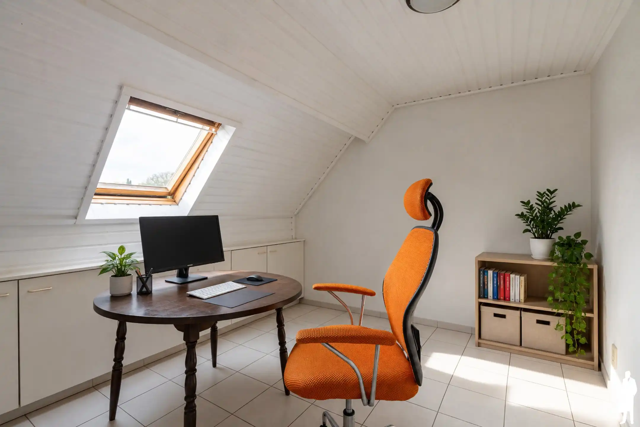 Verhuurd dakappartement met 2 slaapkamers en leuk terras  foto 13