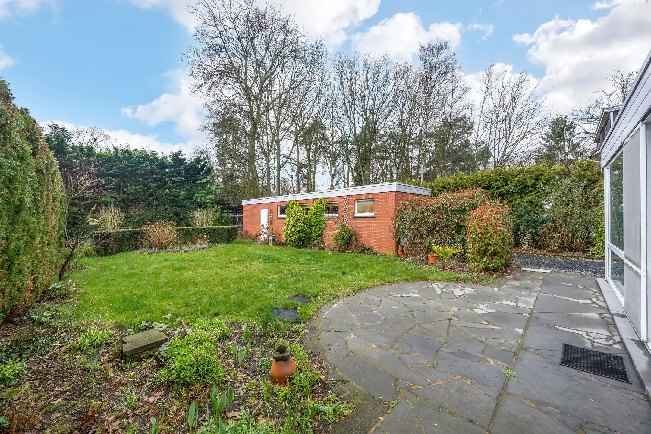 Ruime halfopen woning op zuidgericht perceel van 752 m² foto 25