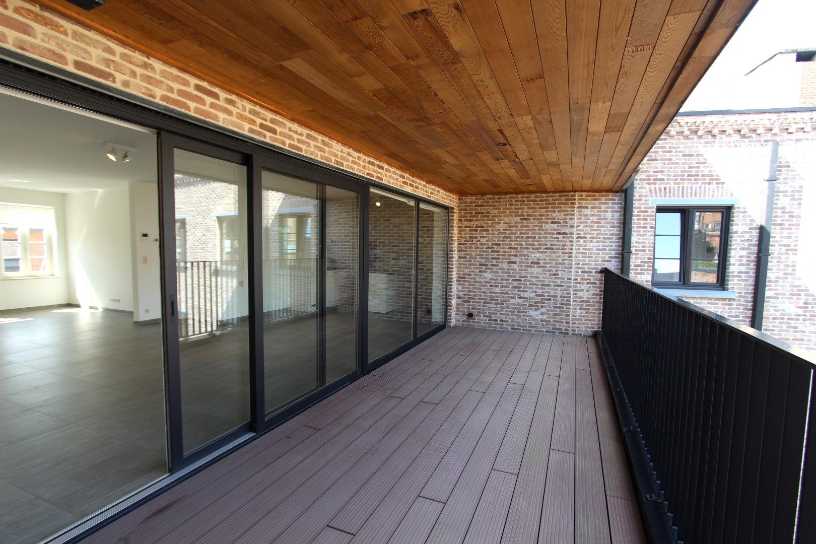 PRACHTIG APPARTEMENT MET GROOT TERRAS foto 7