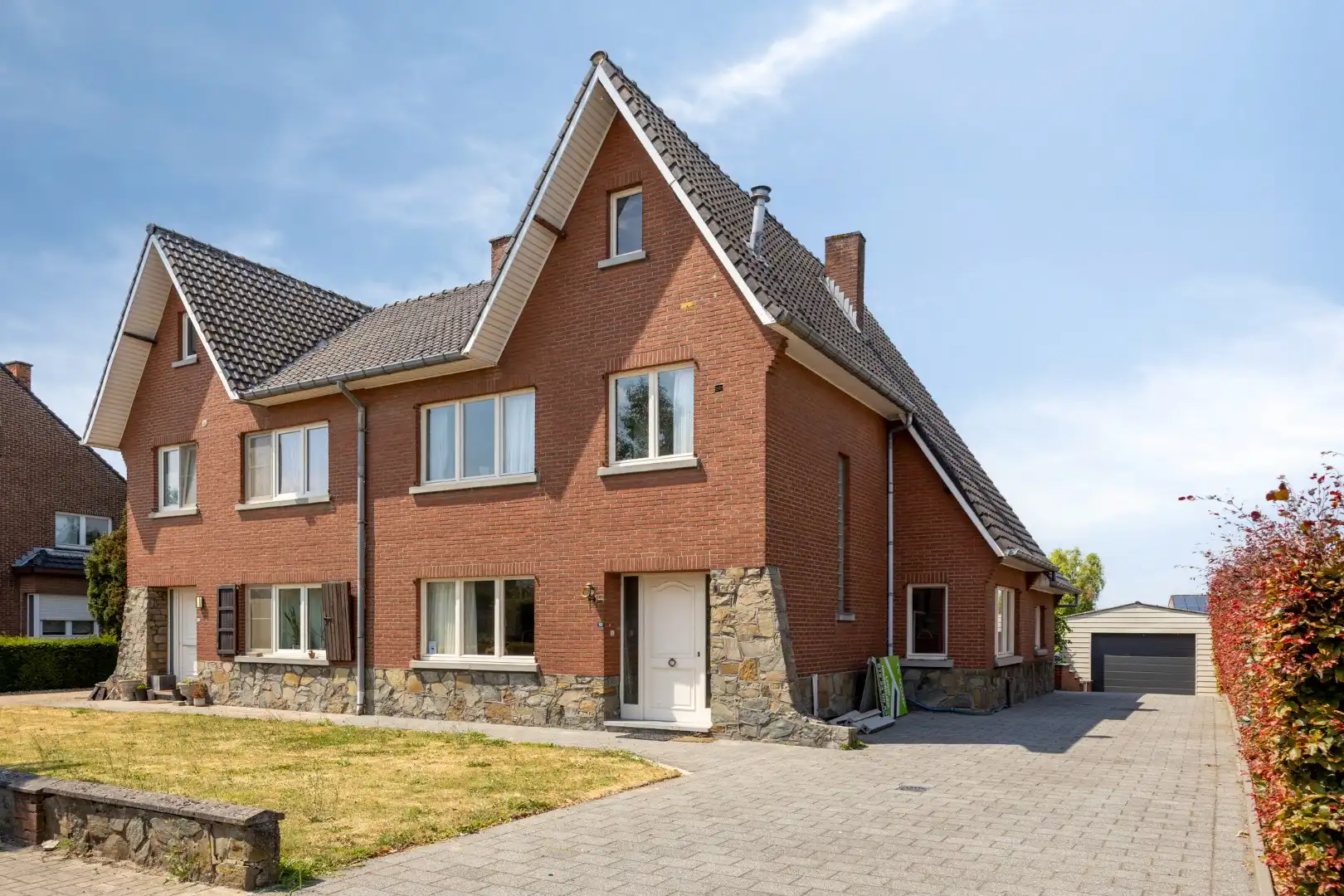 Ruime woning met vrijstaande garage en diepe tuin - rustig gelegen in stadsrand Tongeren foto 18
