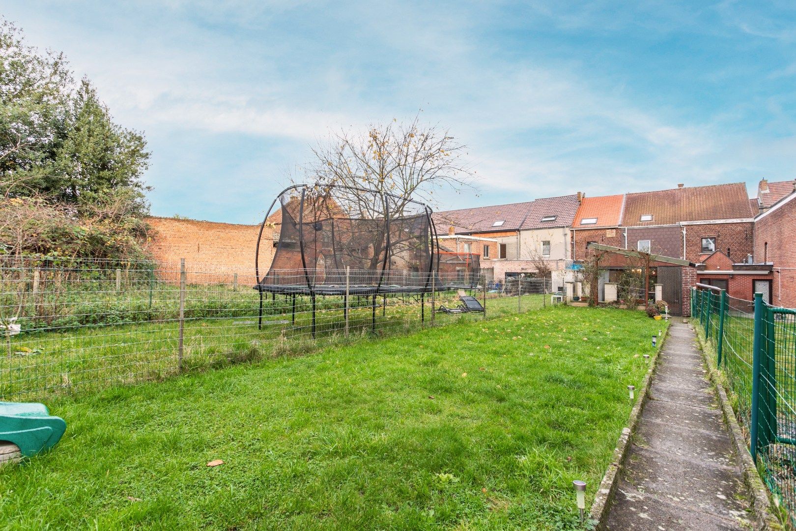 Instapklare woning met 3 slaapkamers, veranda en garagebox in Lembeek foto 11