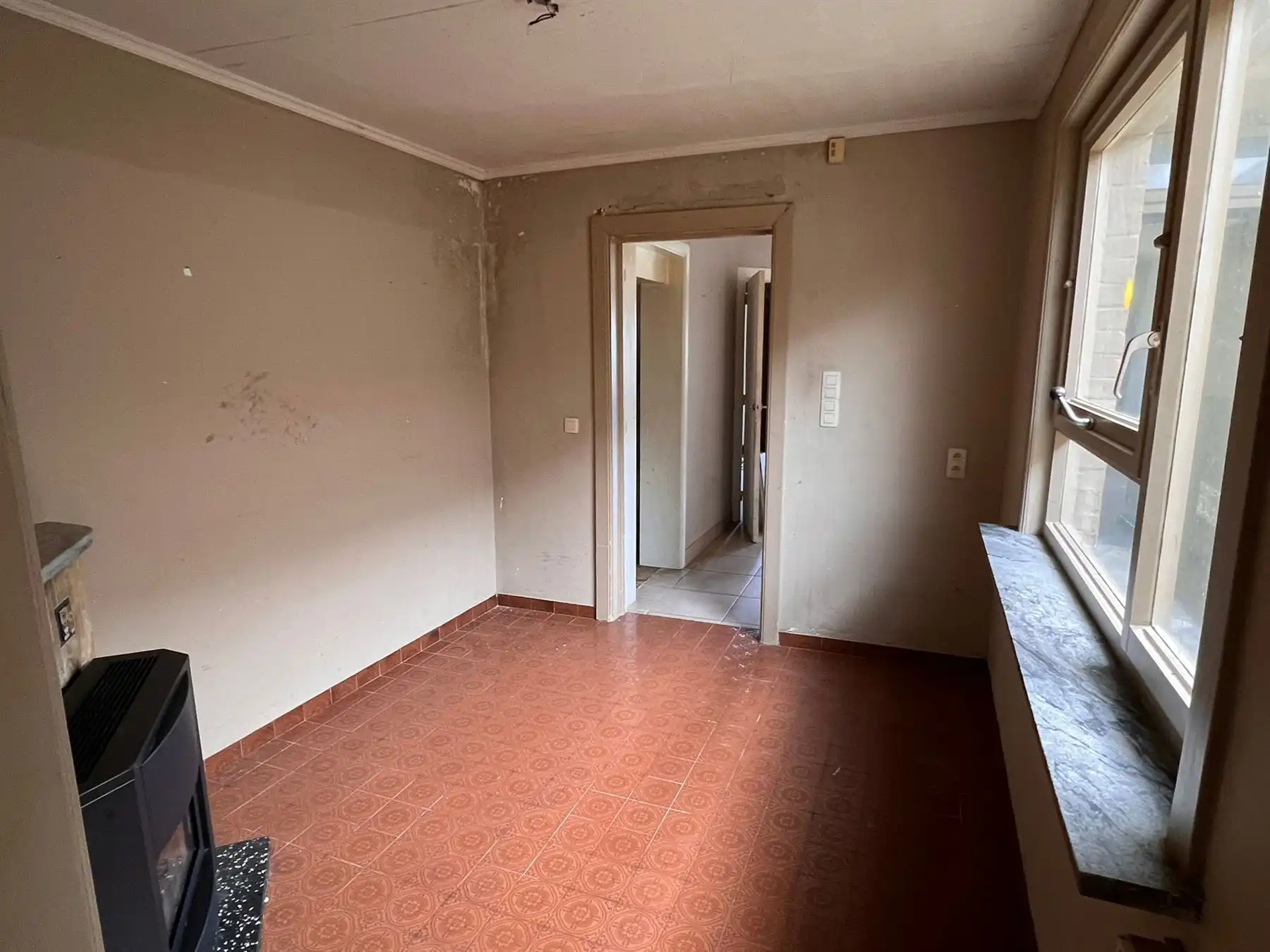 Ruime woning met 5 slaapkamers foto 3