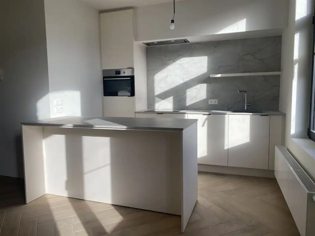 Duplex appartement in het centrum van 's-Gravenwezel foto 10