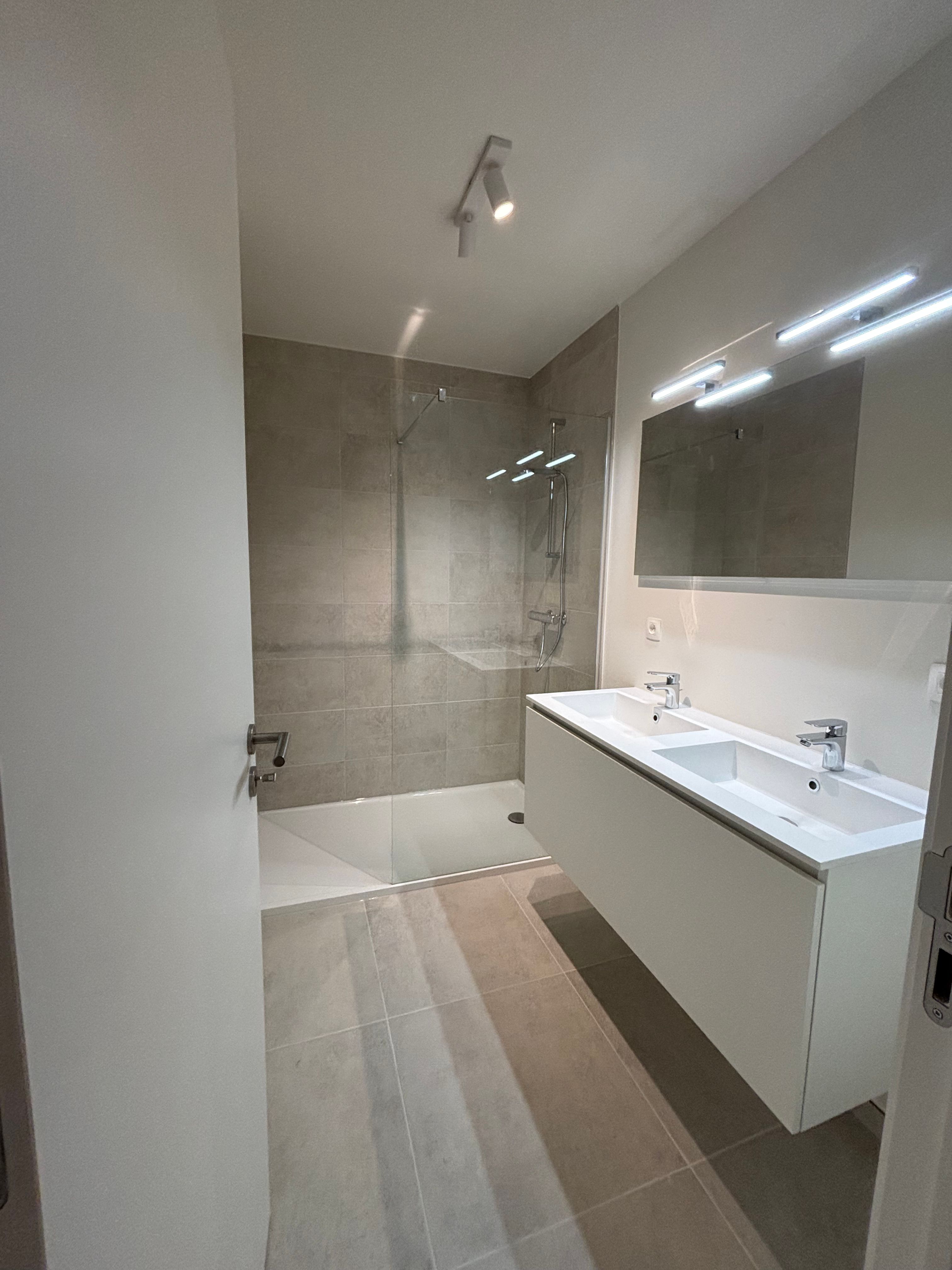 Exclusieve Nieuwbouw - Halfopen Woning op de Oude Kodak-site foto 12