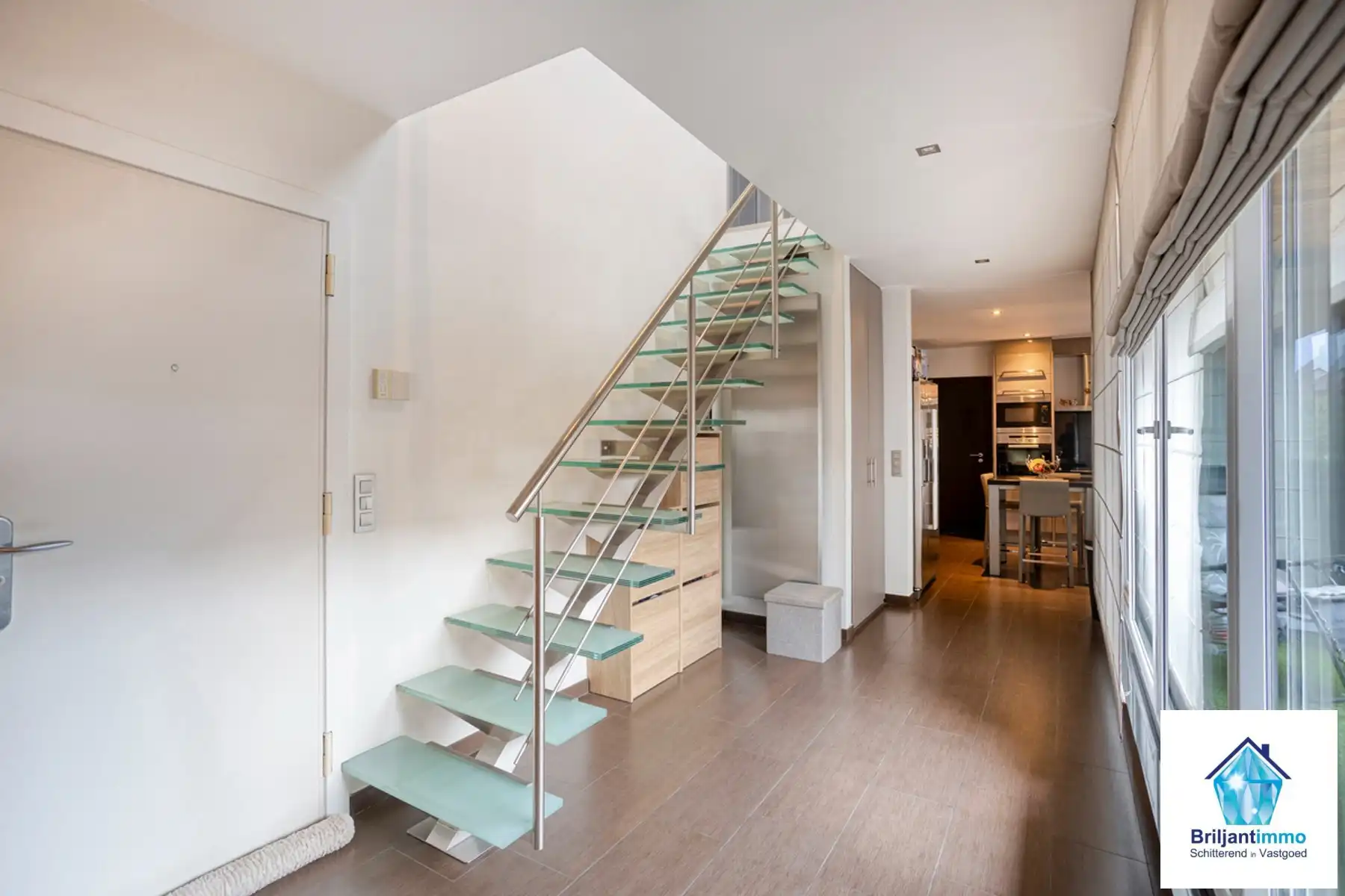 Exclusief afgewerkte duplex met 3 slaapkamers en zonneterras foto 2