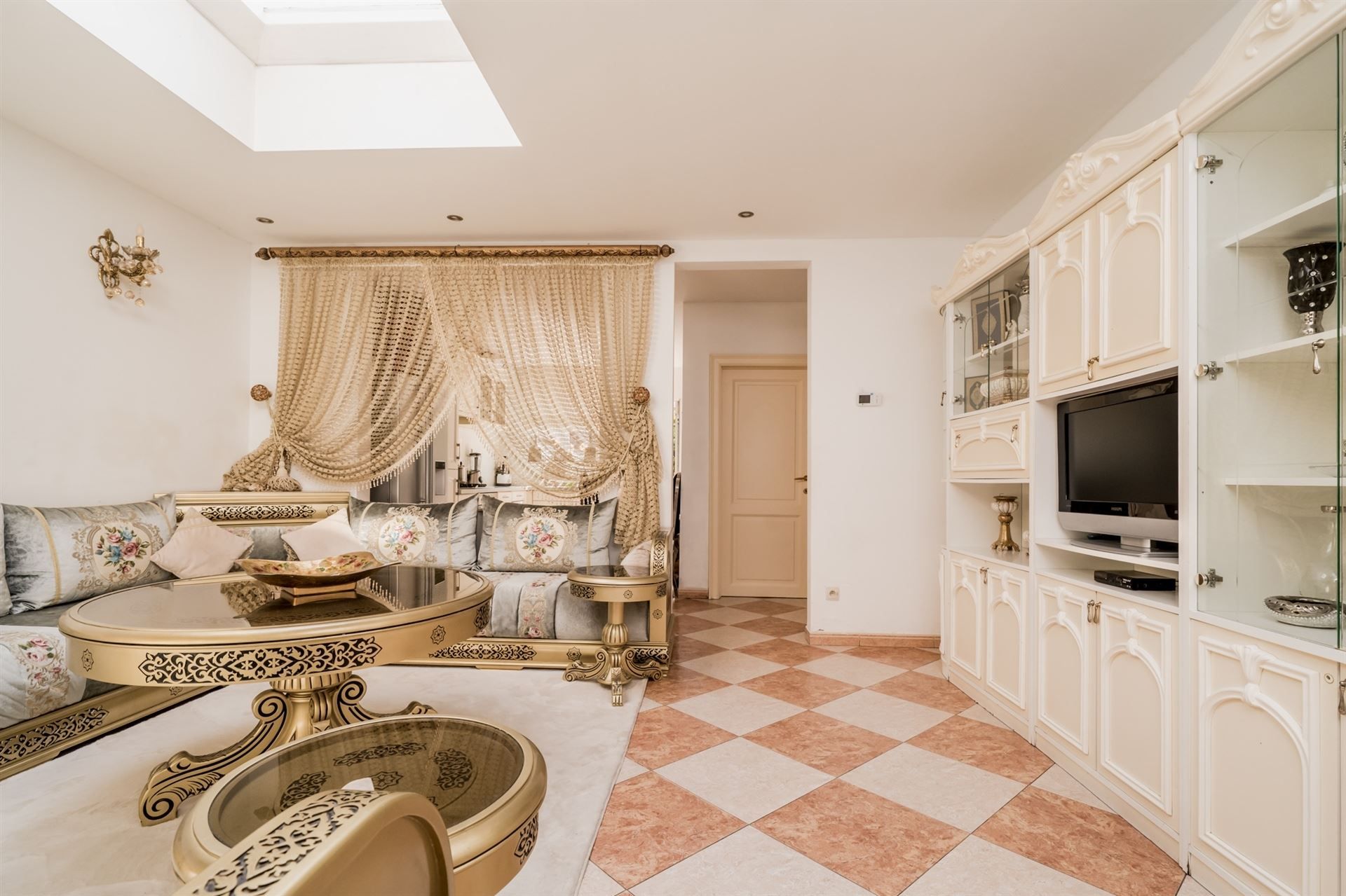 Instapklare woning met 3 slpks nabij station. foto 7