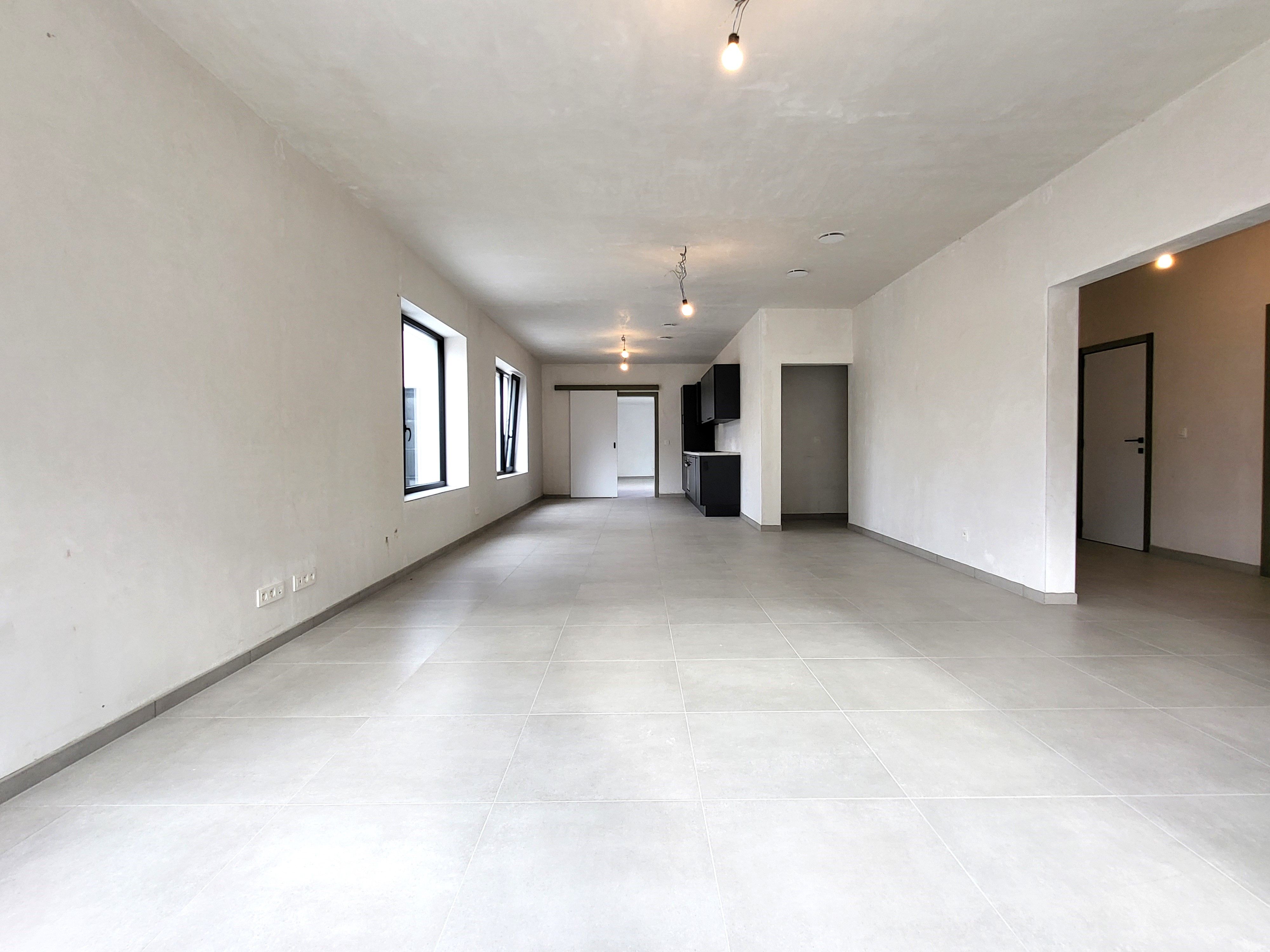 Volledig gerenoveerde, energiezuinige bungalow op 556m² met prachtig aangelegde tuin. Topper! foto 8