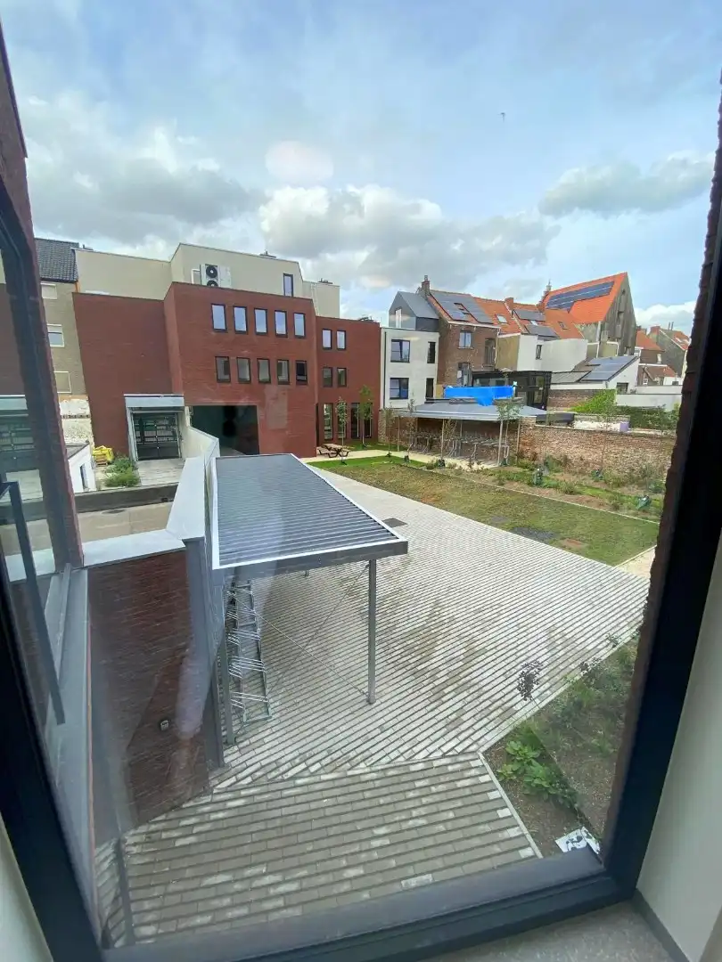Studentenkamer (25,5 m²) te koop in "Residentie Amand 47" op het Sint-Amandsplein te Kortrijk foto 9