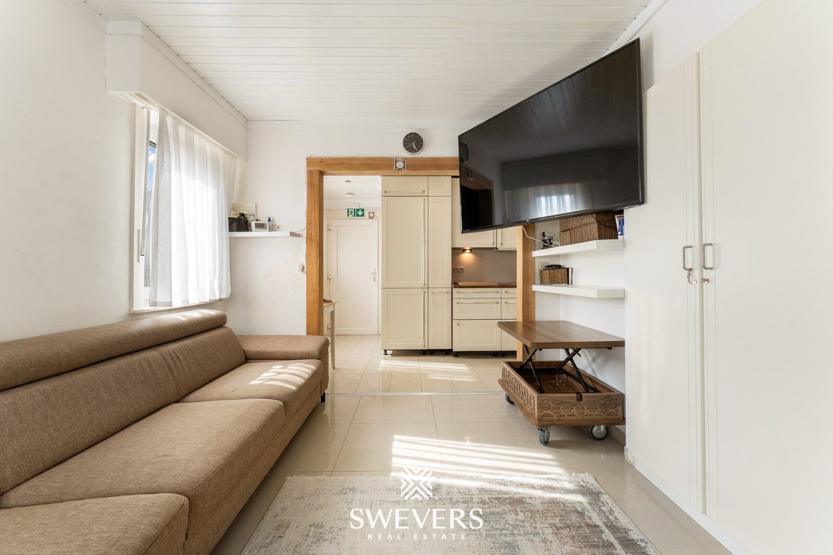 Unieke kans in Beverlo: ruime woning met loods, 5 slaapkamers en 2 badkamers foto 4