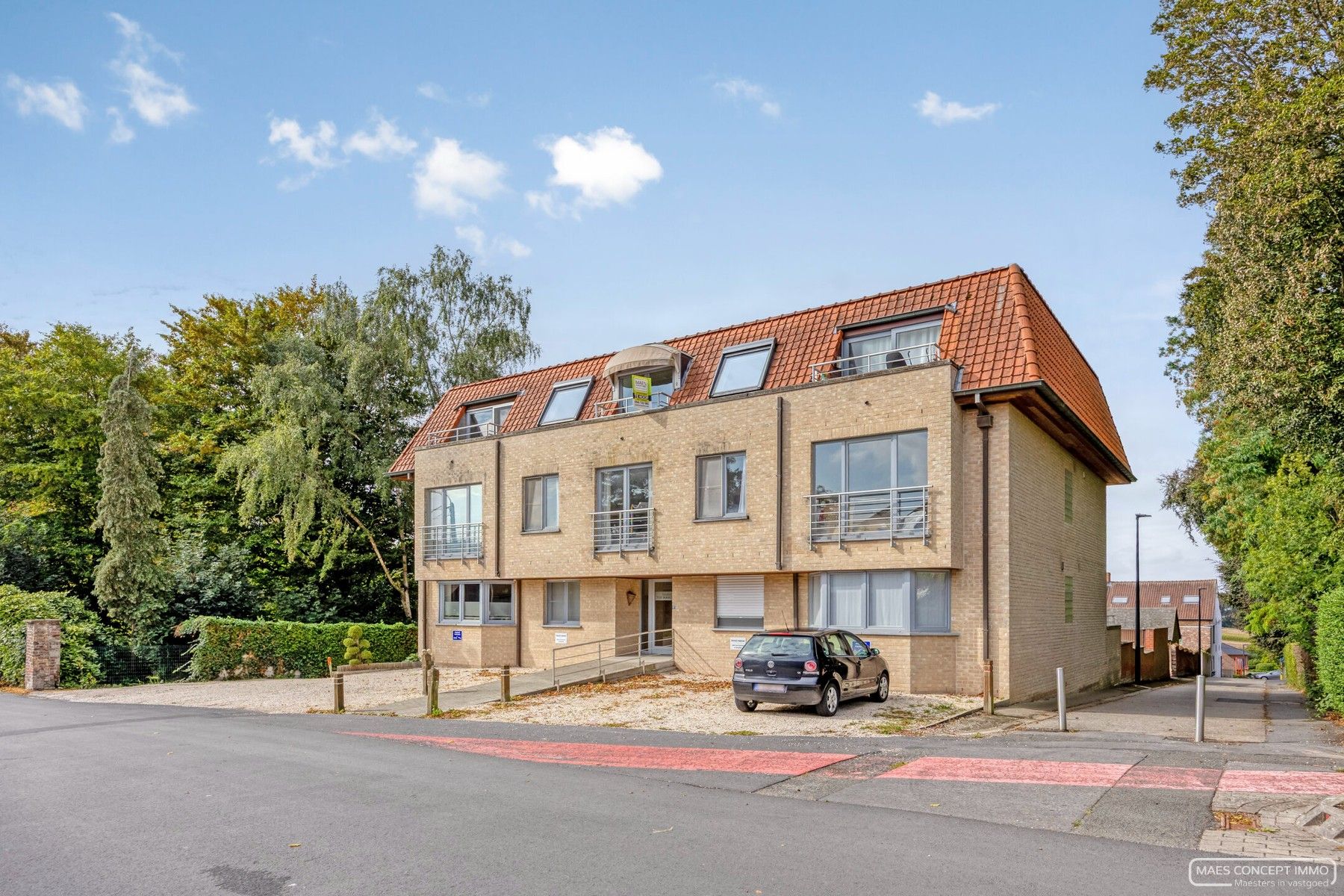 Hoofdfoto van de publicatie: Charmant 1-slaapkamerappartement te koop in Anzegem