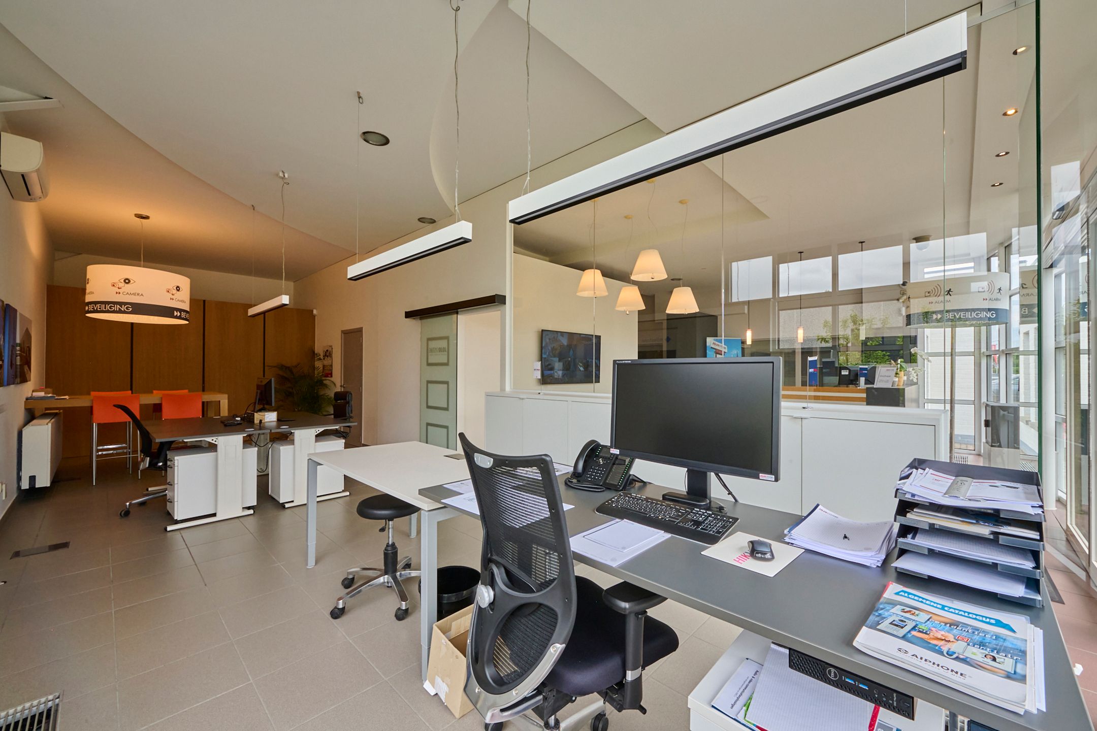 MULTIFUNCTIONEEL GEBOUW OP MOOIE ZICHTLOCATIE foto 18