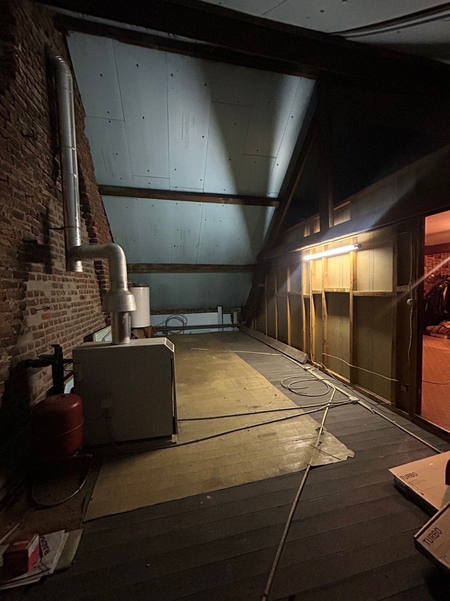 Woning met grond en garage foto 12