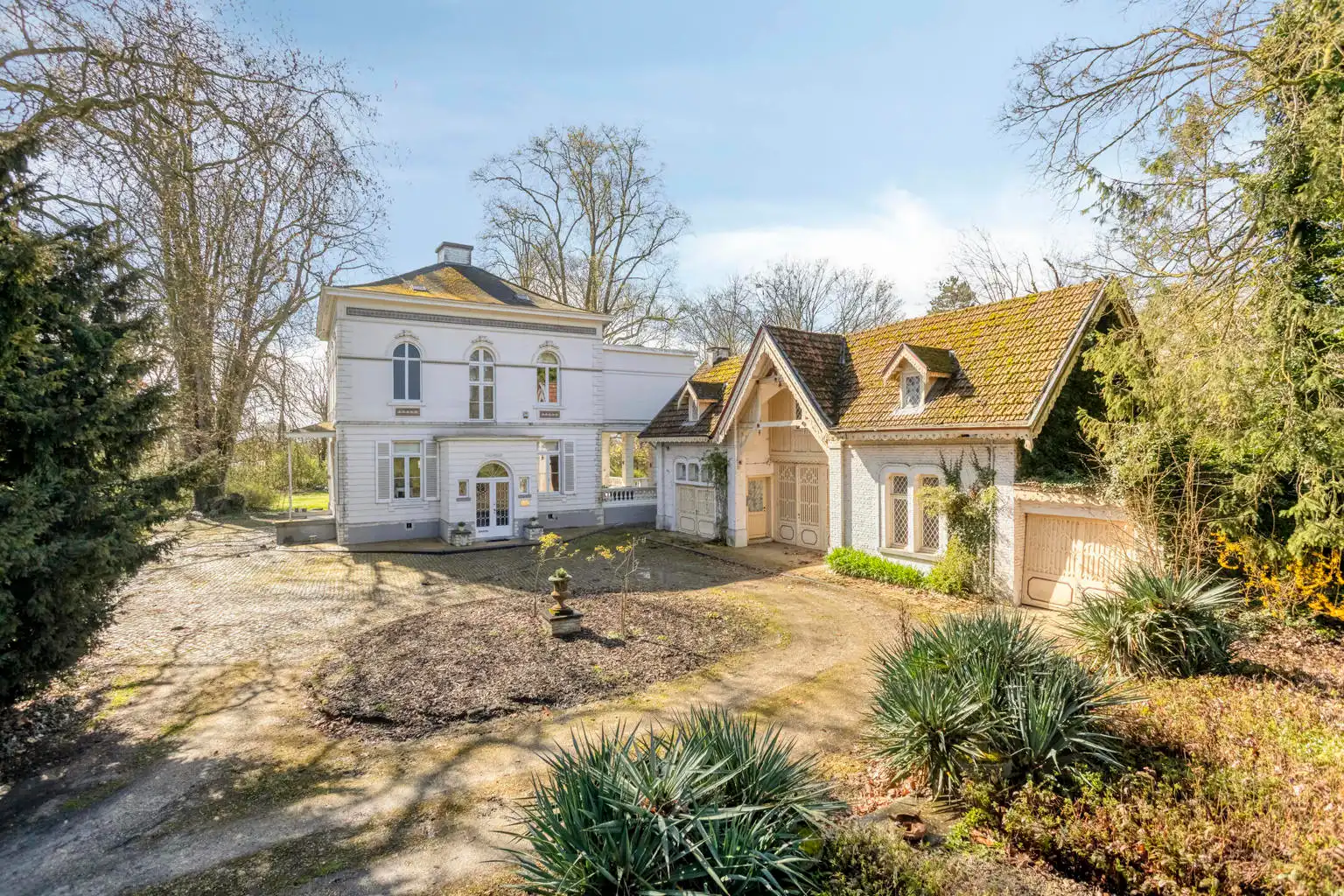 VILLA MET KOETSHUIS EN LANDGOED IN TIENEN foto 29
