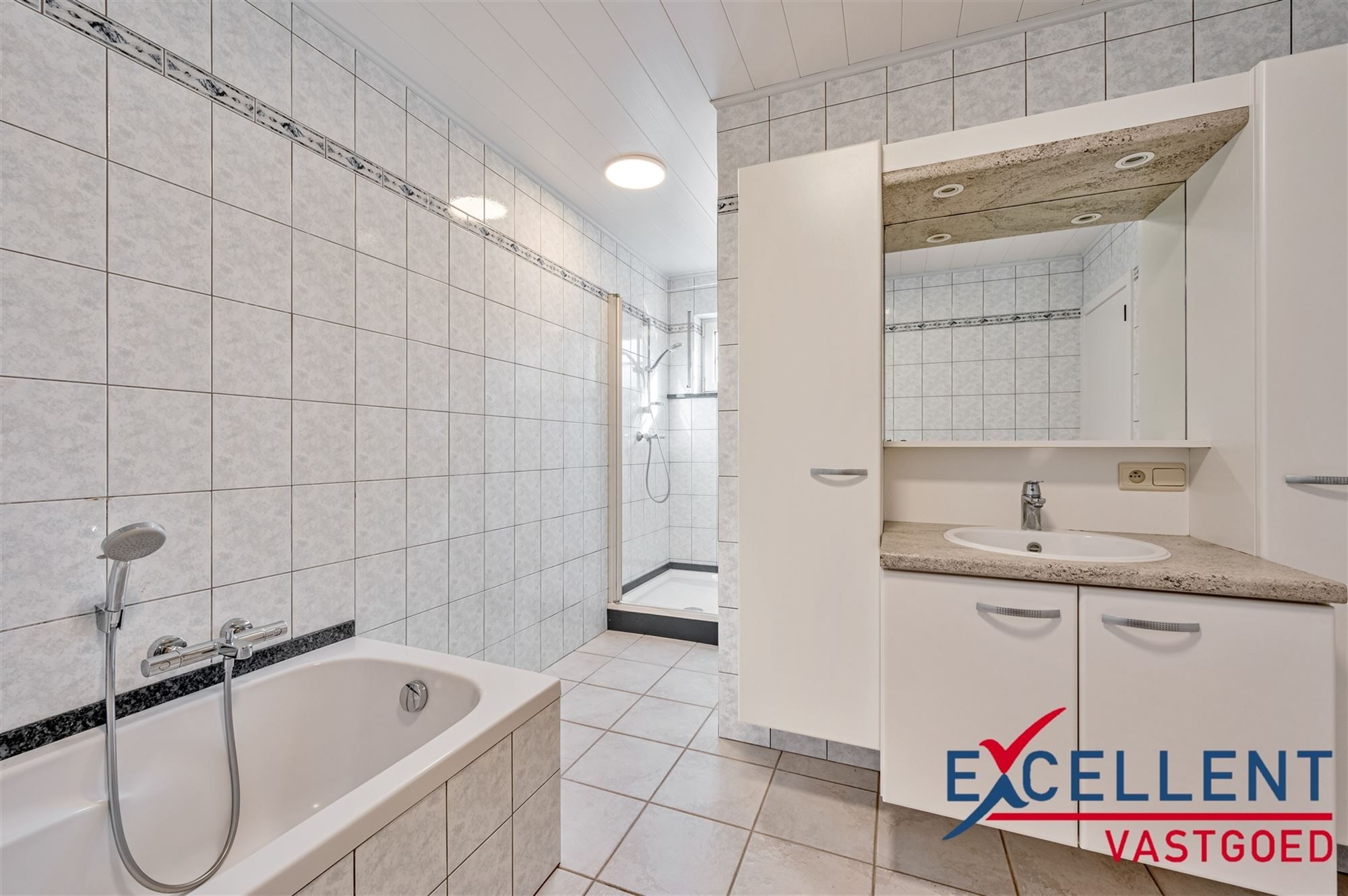 Charmante woning in rustige buurt met zonnige tuin te huur in Deinze (Wontergem) foto 5