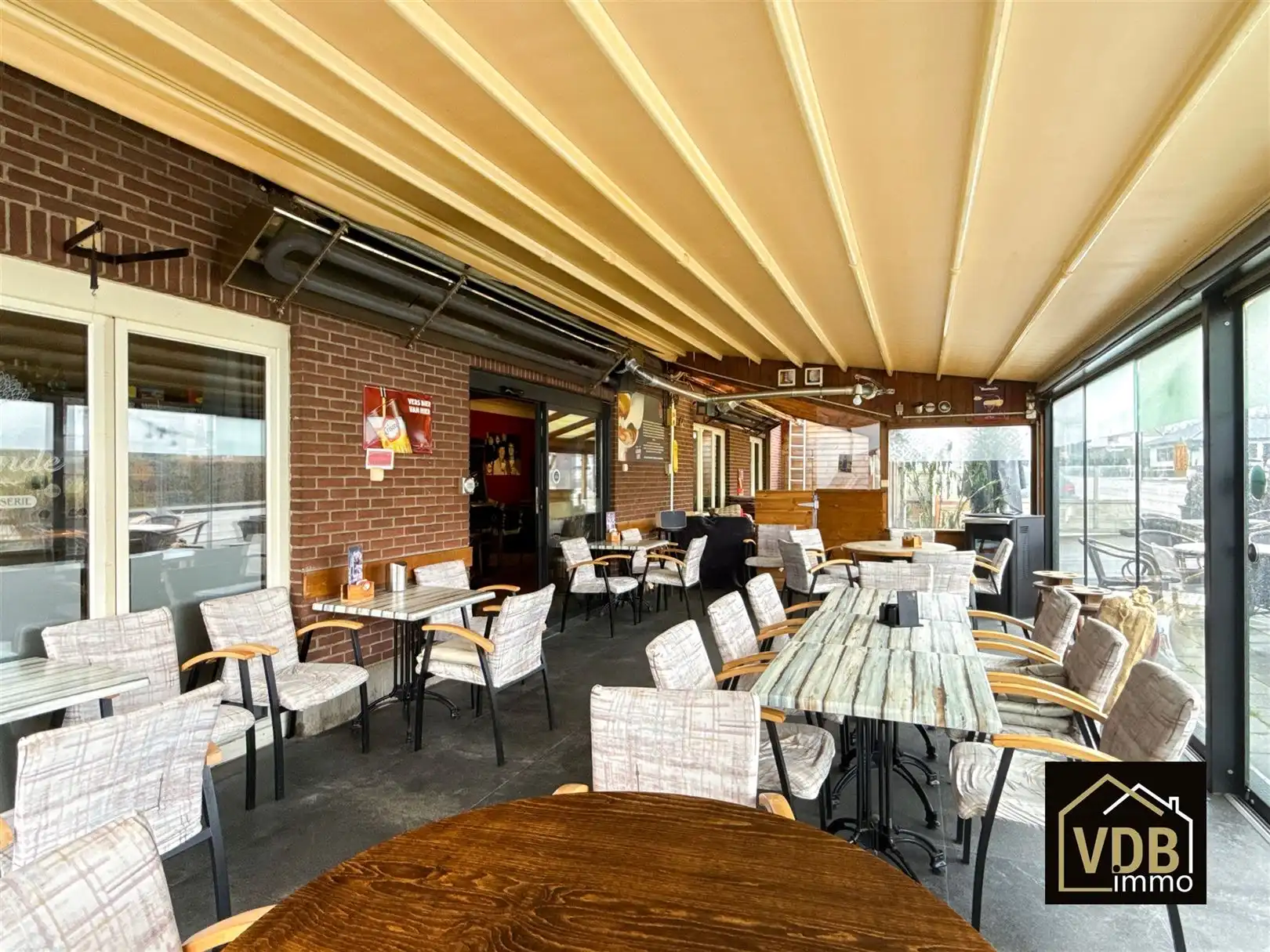 HANDELSHUIS MET WOONST foto 34