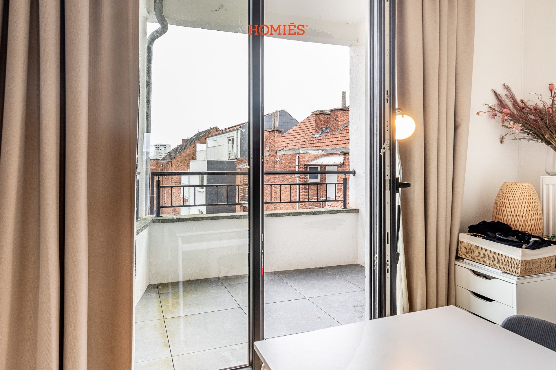 Studentenkamer met terras en eigen sanitair foto 3