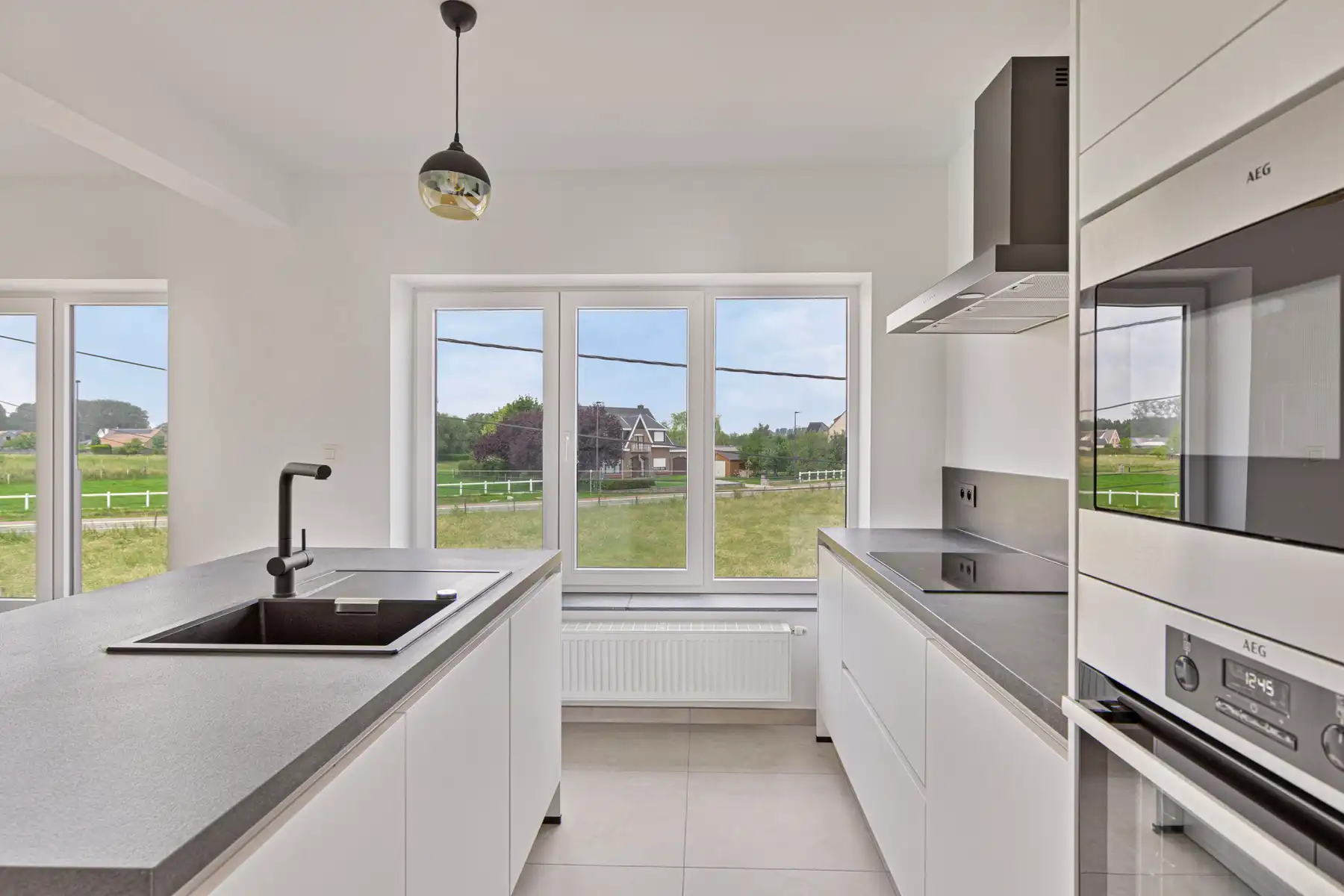 Duplex appartement met 4 slpk en 2 badkamers, tuin en garage foto 7