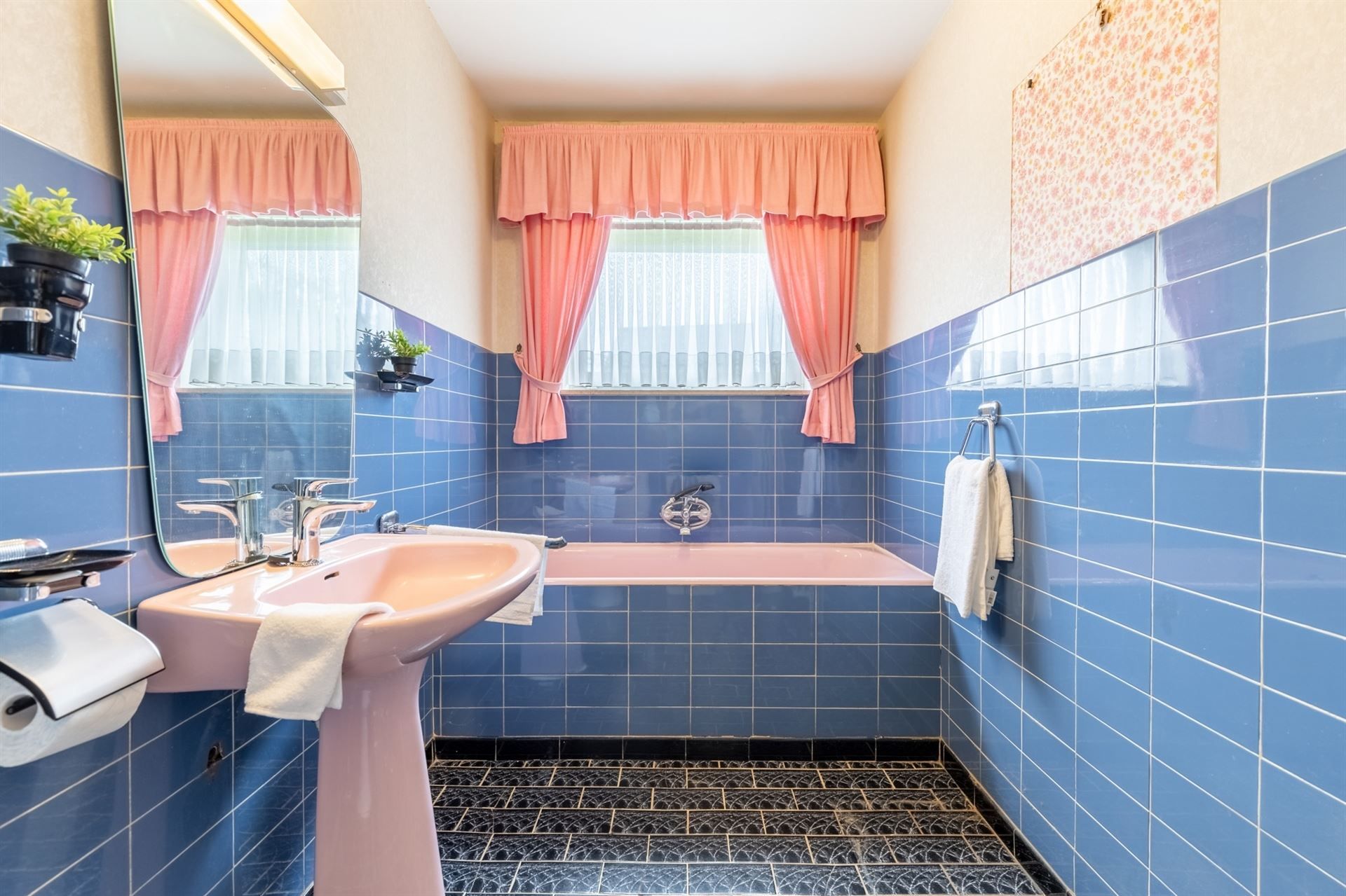 Te renoveren, vrijstaande eengezinswoning. foto 20
