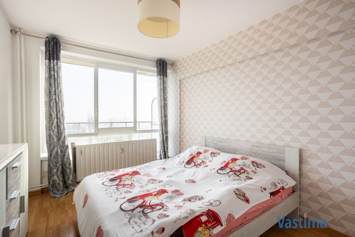 Opgefrist appartement met magnifiek uitzicht foto 9