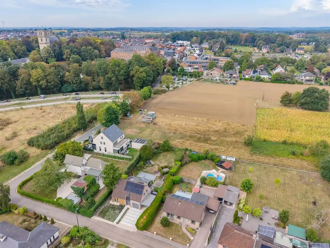 Toplocatie, alles gelijkvloers, nabij centrum, basiliek en omliggend natuurschoon foto 2