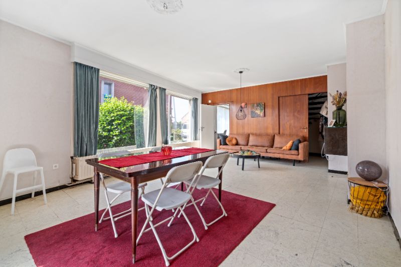 Woning met 3 slaapkamers nabij centrum! foto {{pictureIndex}}
