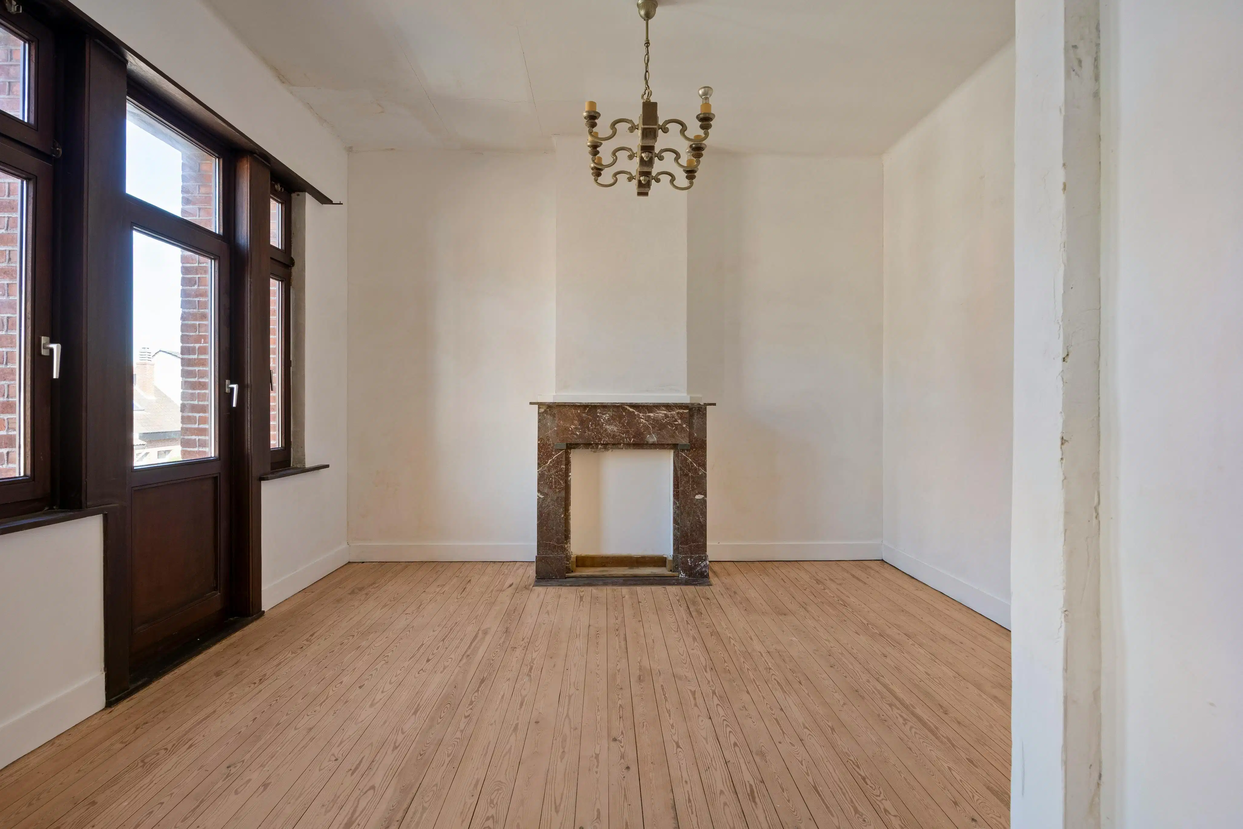 Charmant huis met veel potentieel te koop in Kapellen! foto 15