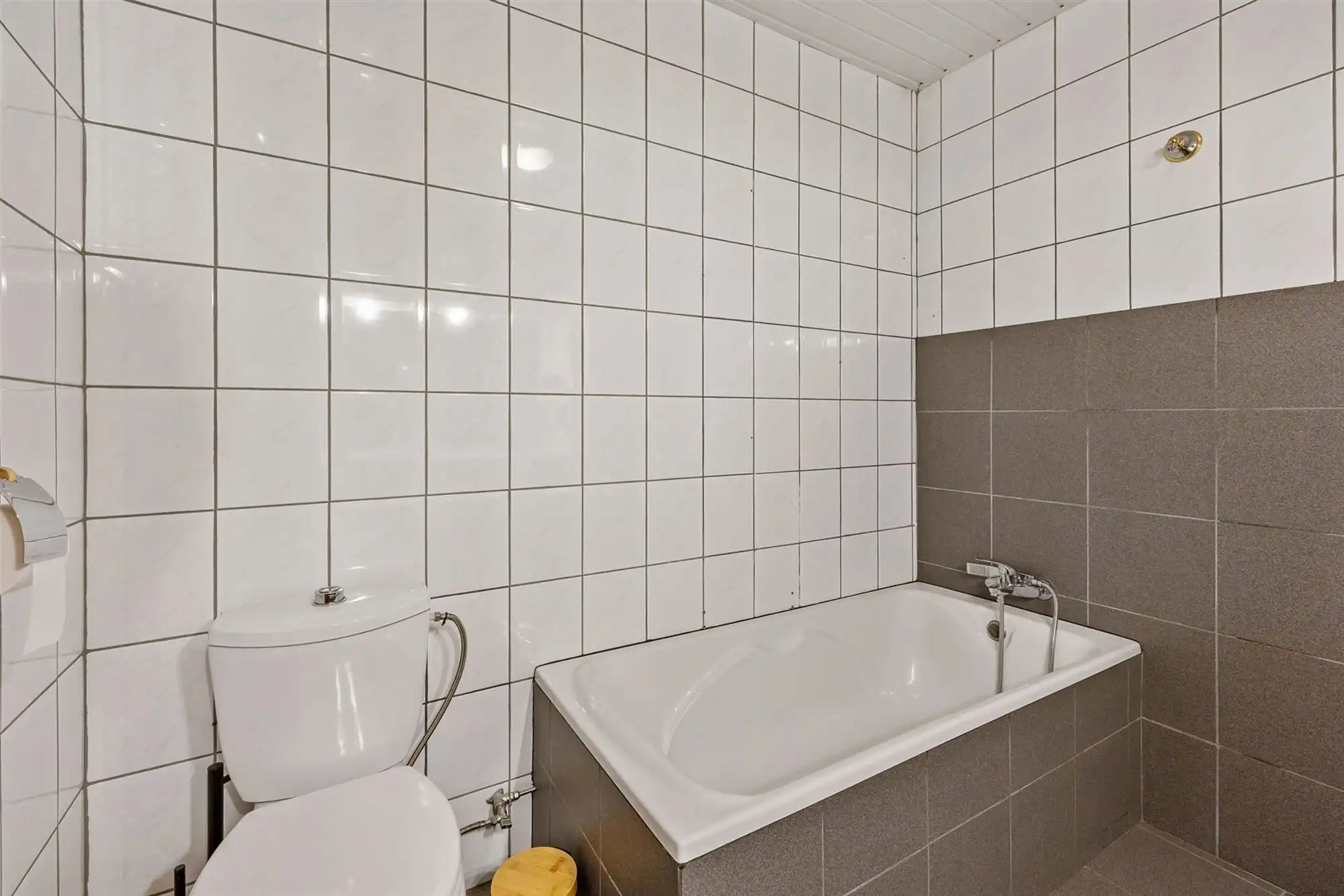 RUIME WONING MET 5 SLAAPKAMERS GELEGEN OP EEN PERCEEL VAN 10A68CA TE HEUSDEN-ZOLDER foto 18