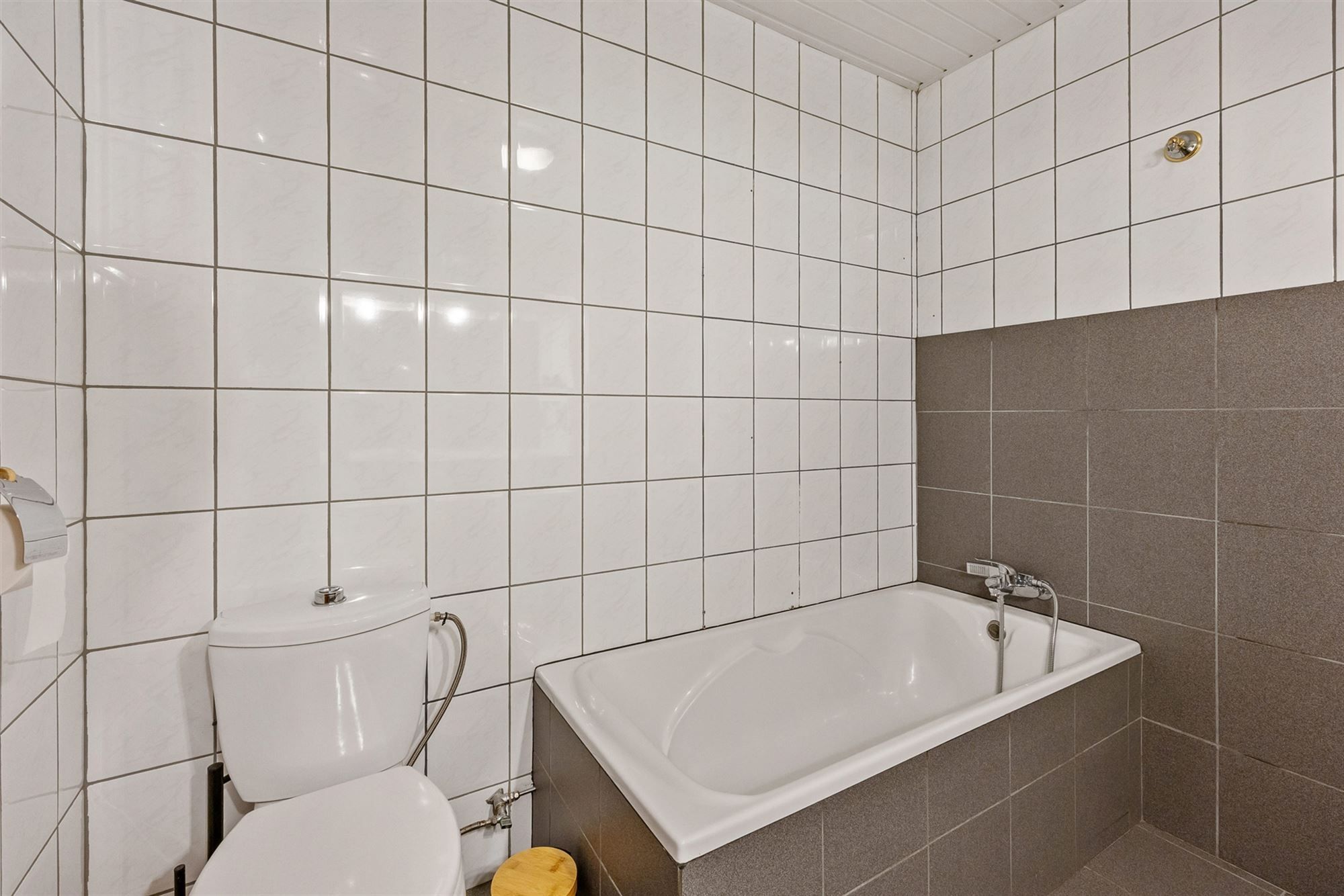 RUIME WONING MET 5 SLAAPKAMERS GELEGEN OP EEN PERCEEL VAN 10A68CA TE HEUSDEN-ZOLDER foto 18