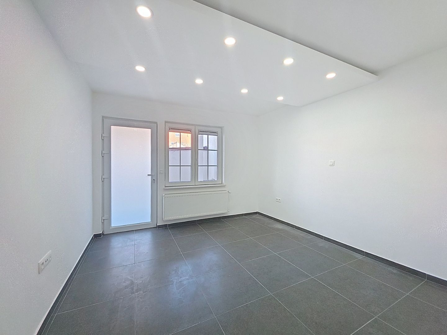Modern en instapklaar appartement met 2 slaapkamers te Nieuwpoort-Stad foto 5