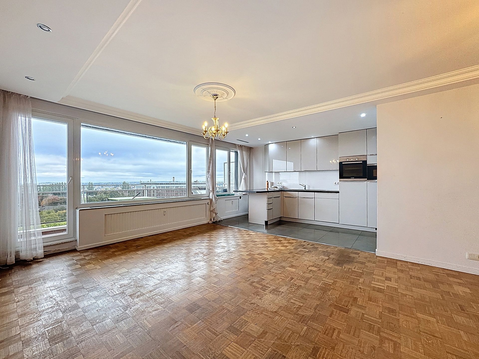 Drie slaapkamer appartement met terras  foto 3