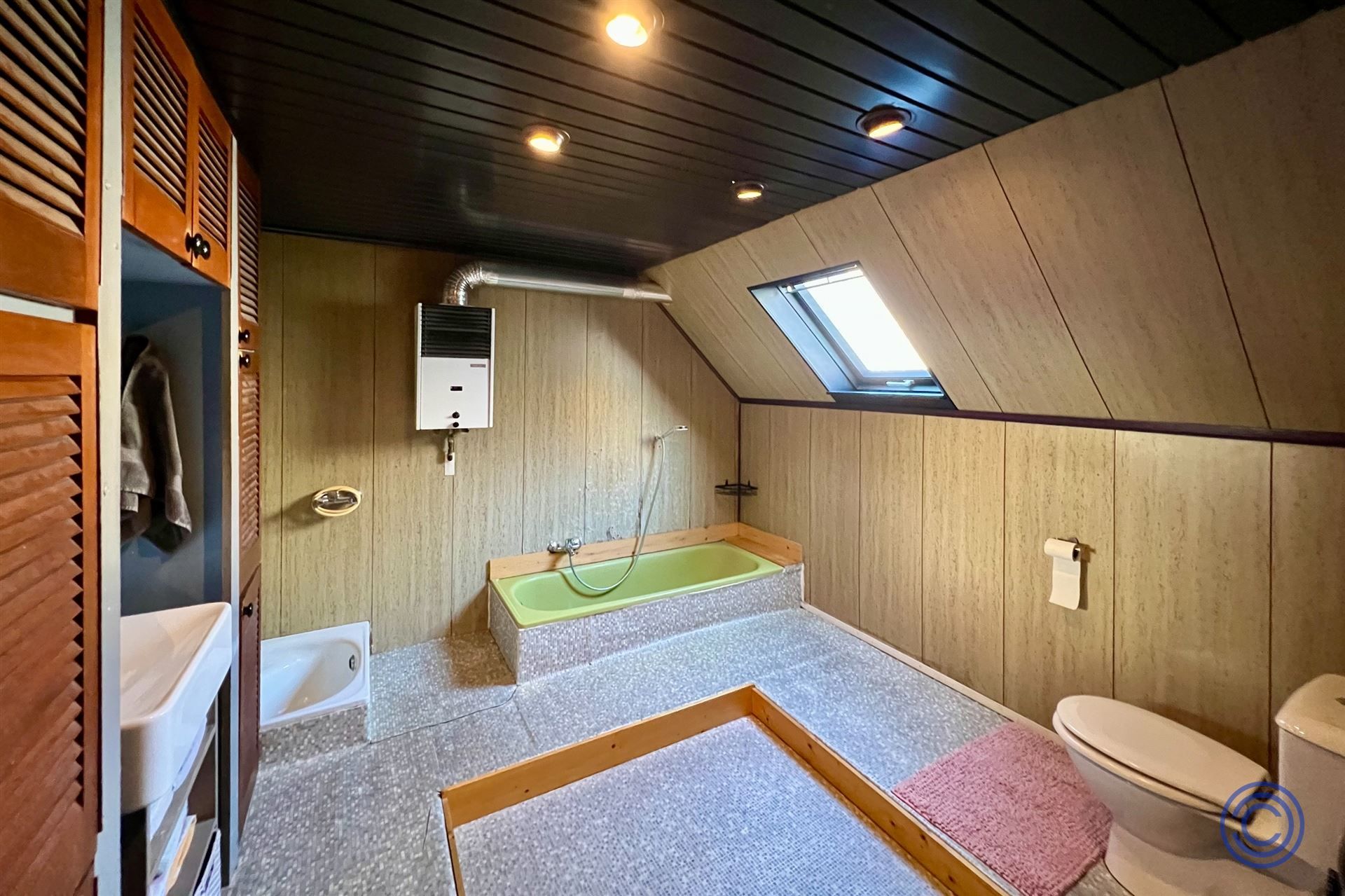 2-slpk woning met veel potentieel in autoluwe straat! foto 6